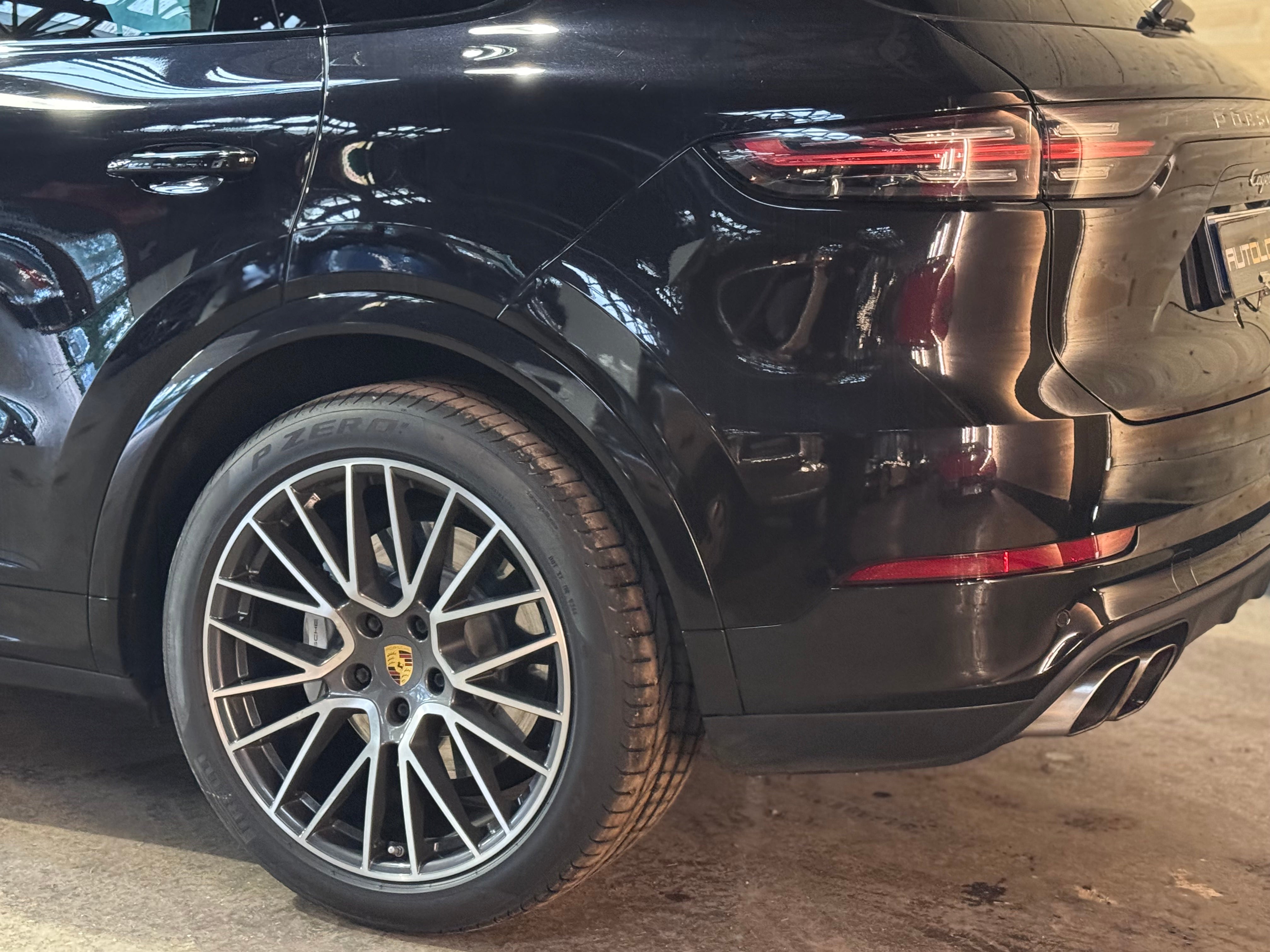 Porsche Cayenne Turbo V8 4.0 550ch