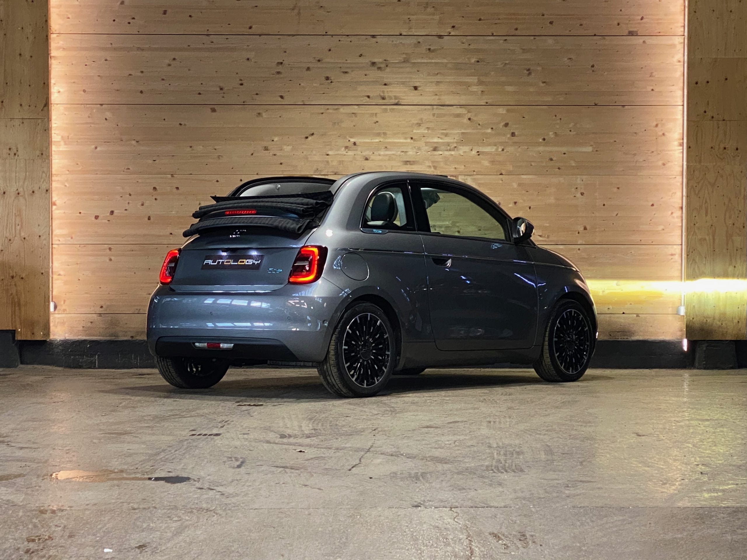 Fiat 500e LaPrima Cabriolet