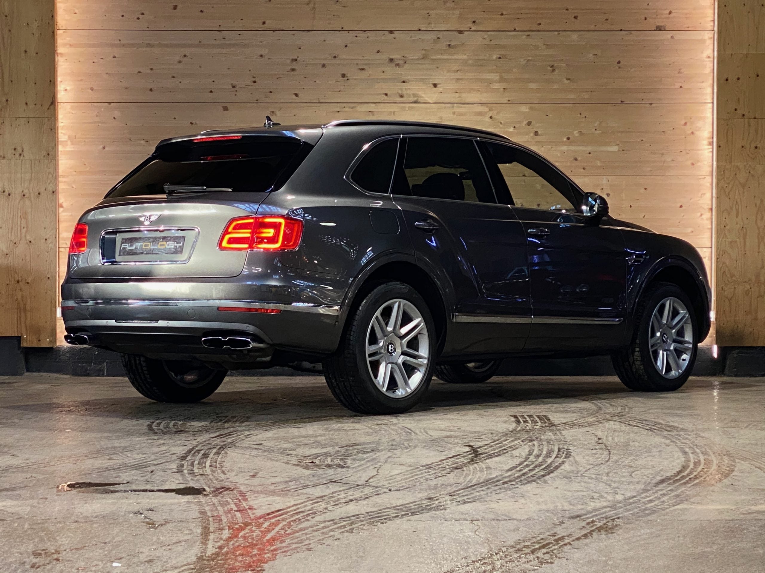 Bentley Bentayga V8 550ch Mulliner