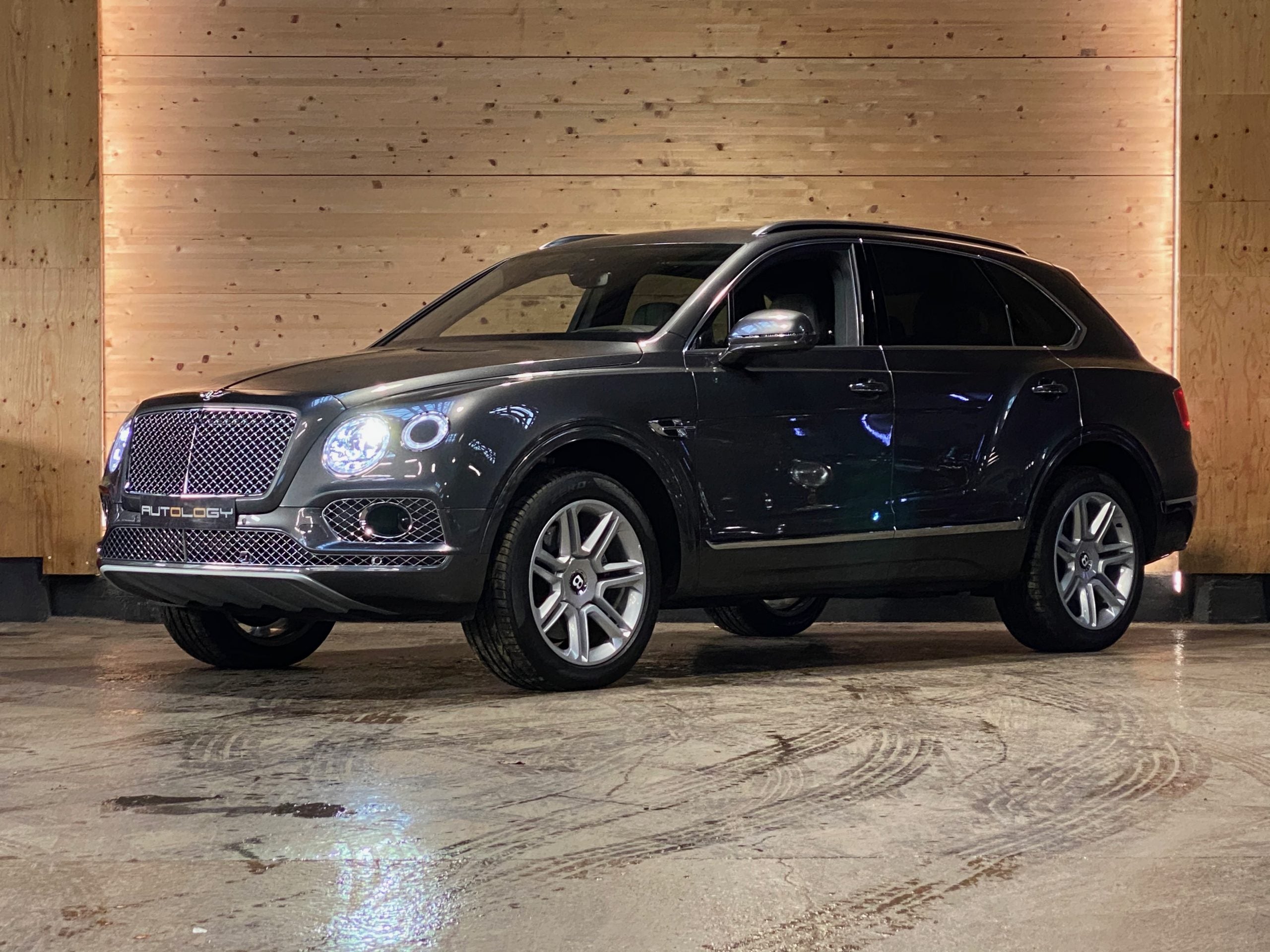 Bentley Bentayga V8 550ch Mulliner