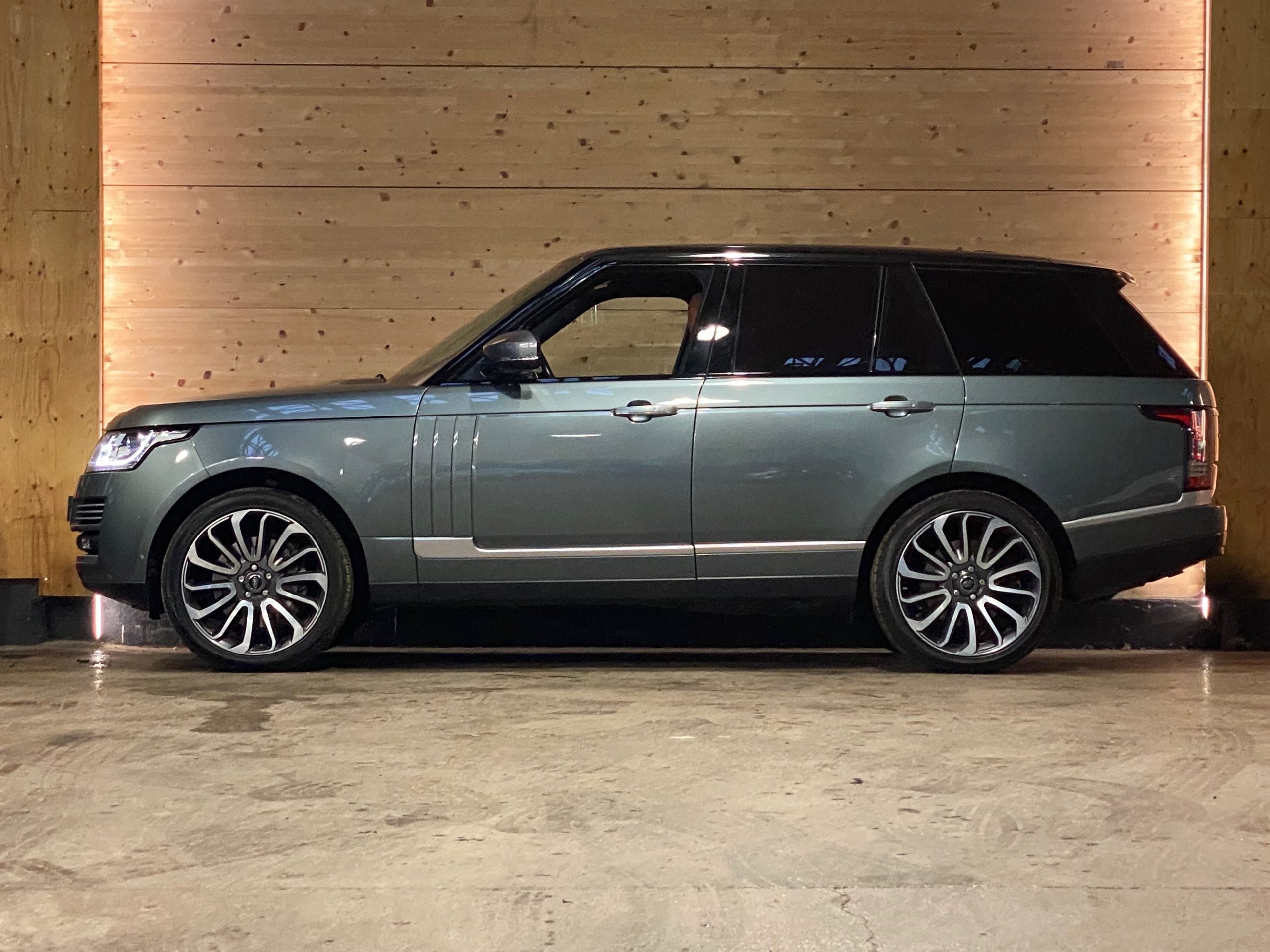 Land Rover Range Rover 4.4 SdV8 Autobiography