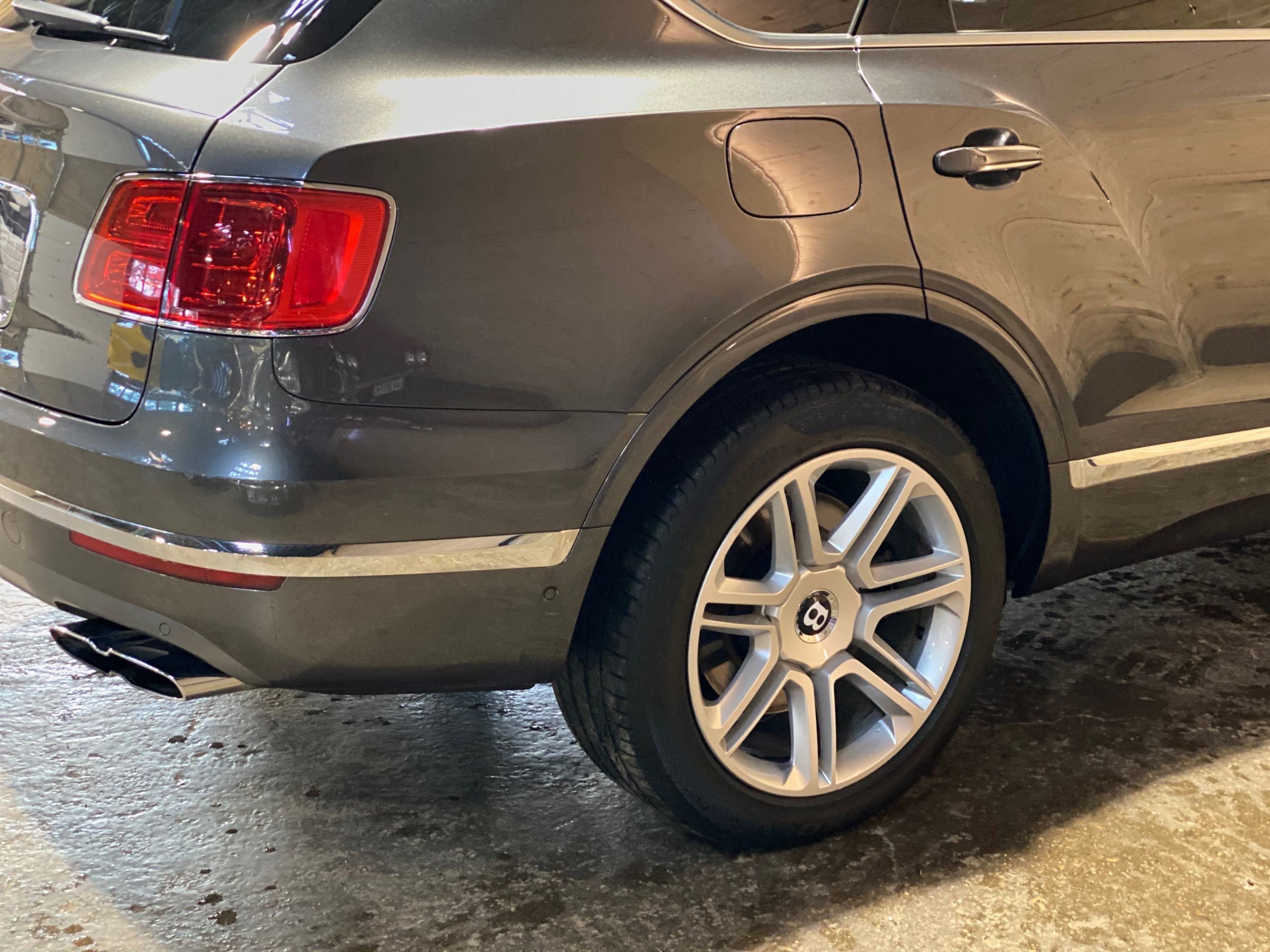 Bentley Bentayga V8 550ch Mulliner