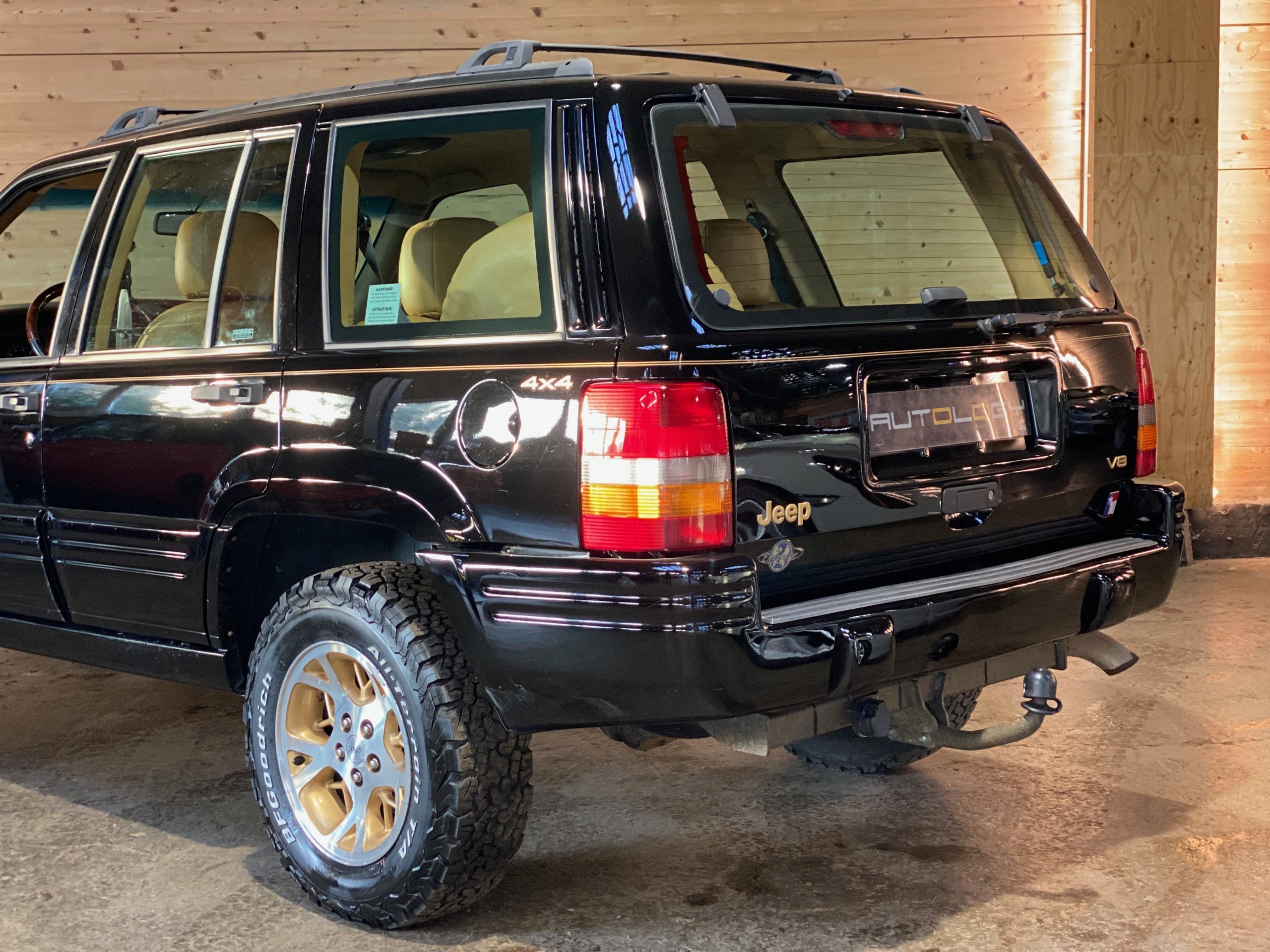 Jeep Grand Cherokee V8 5.2 Limited "Endeavor"