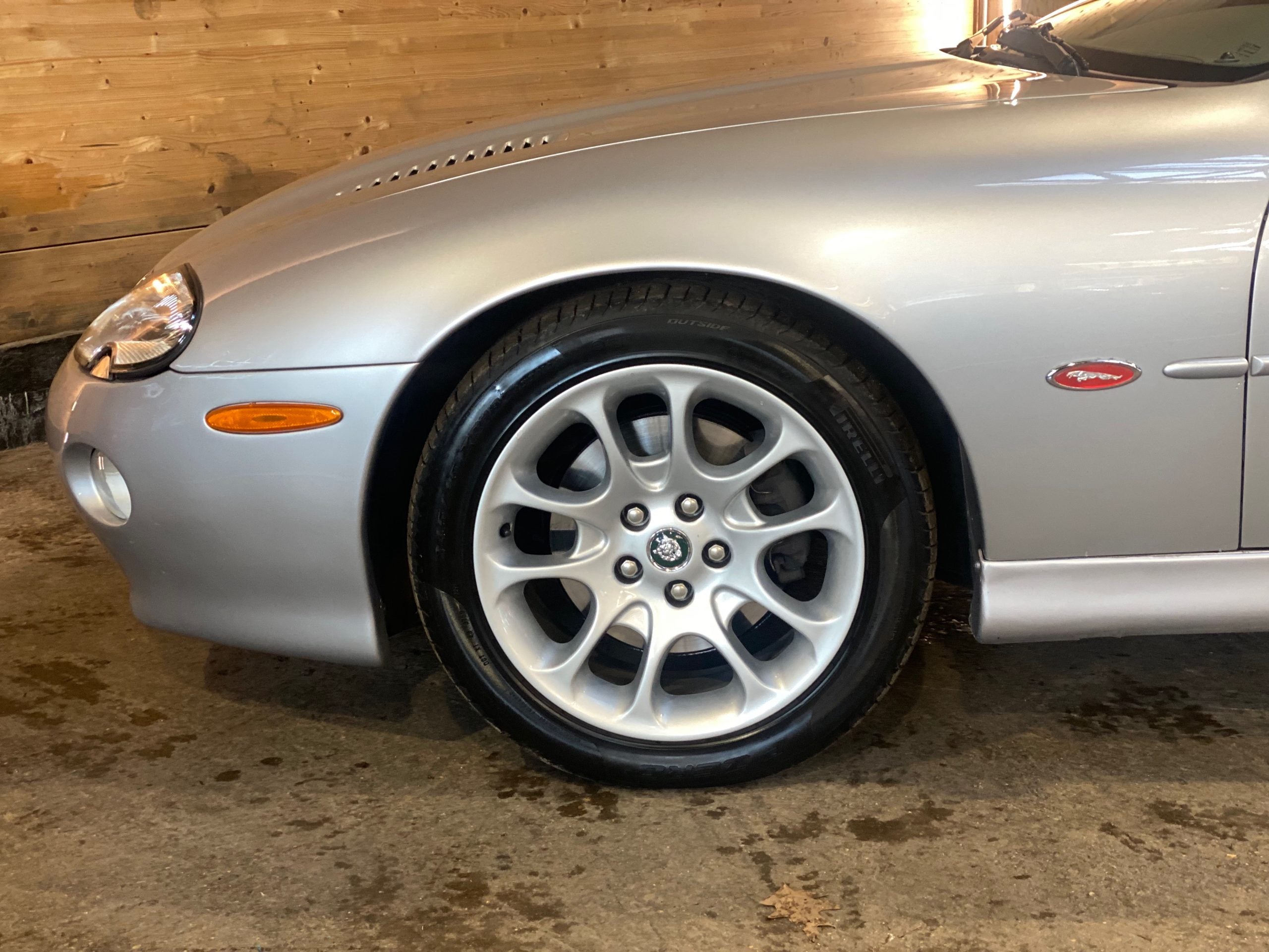 JAGUAR XKR CONVERTIBLE V8 4.0