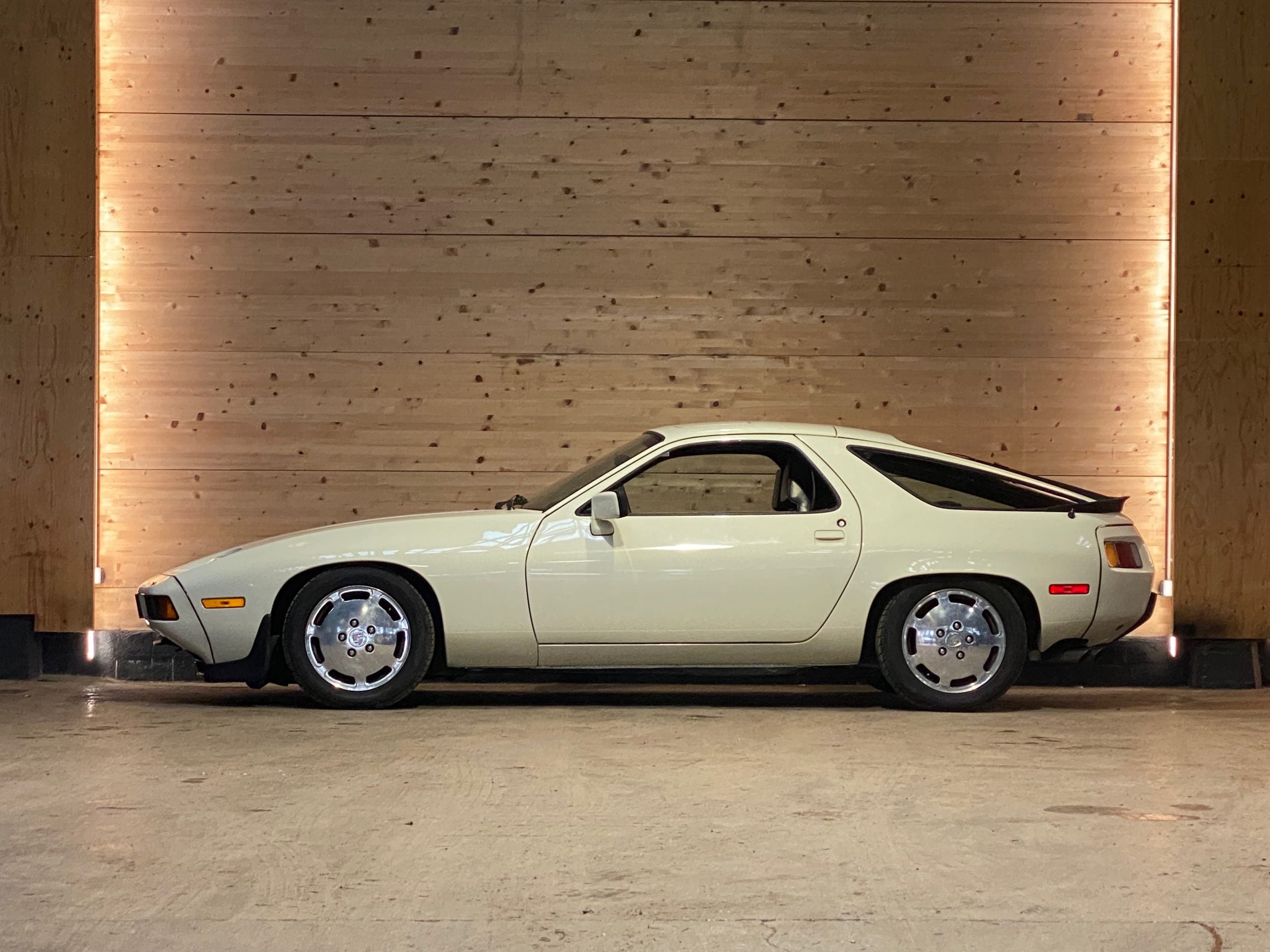 Porsche 928 S BVA