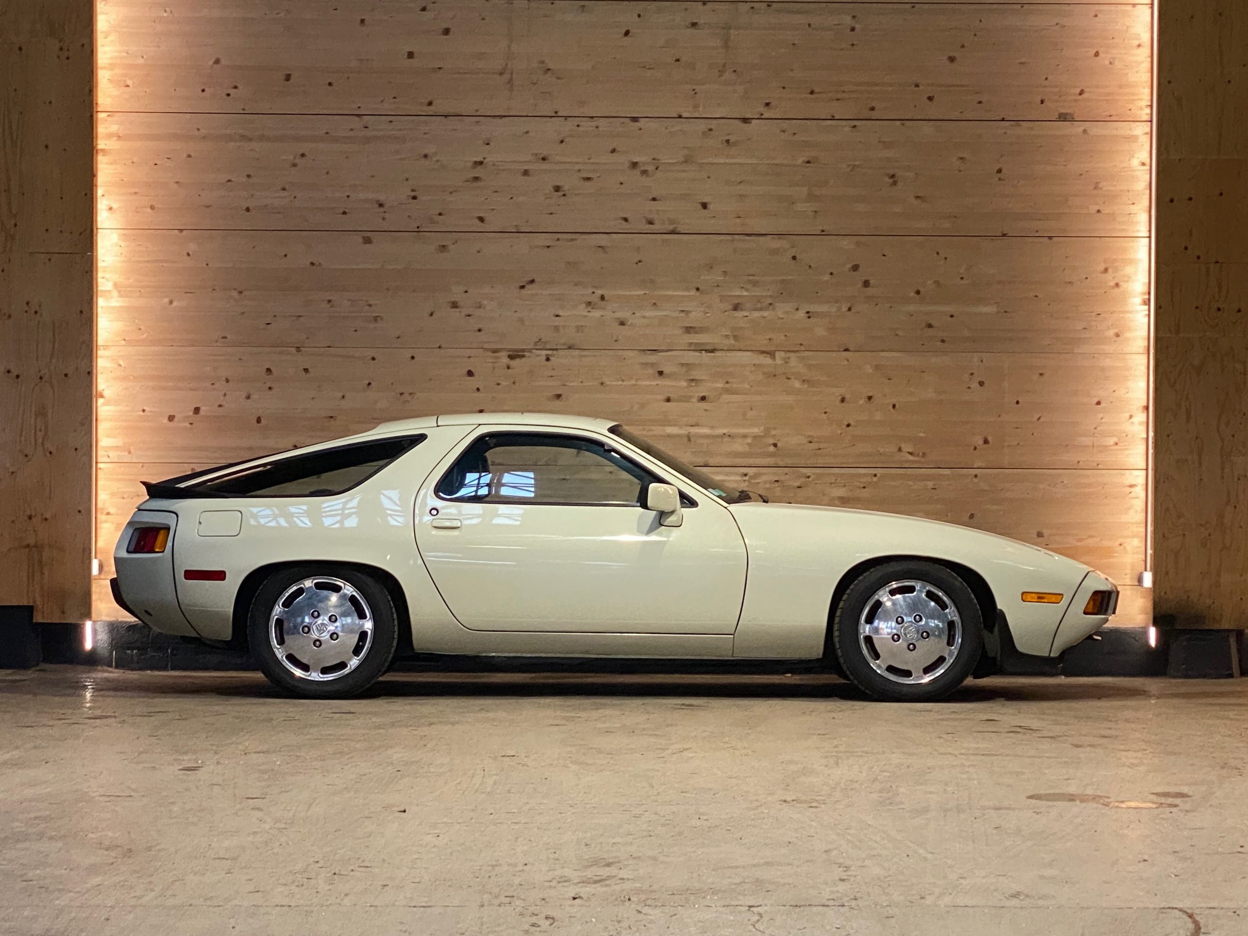 Porsche 928 S BVA