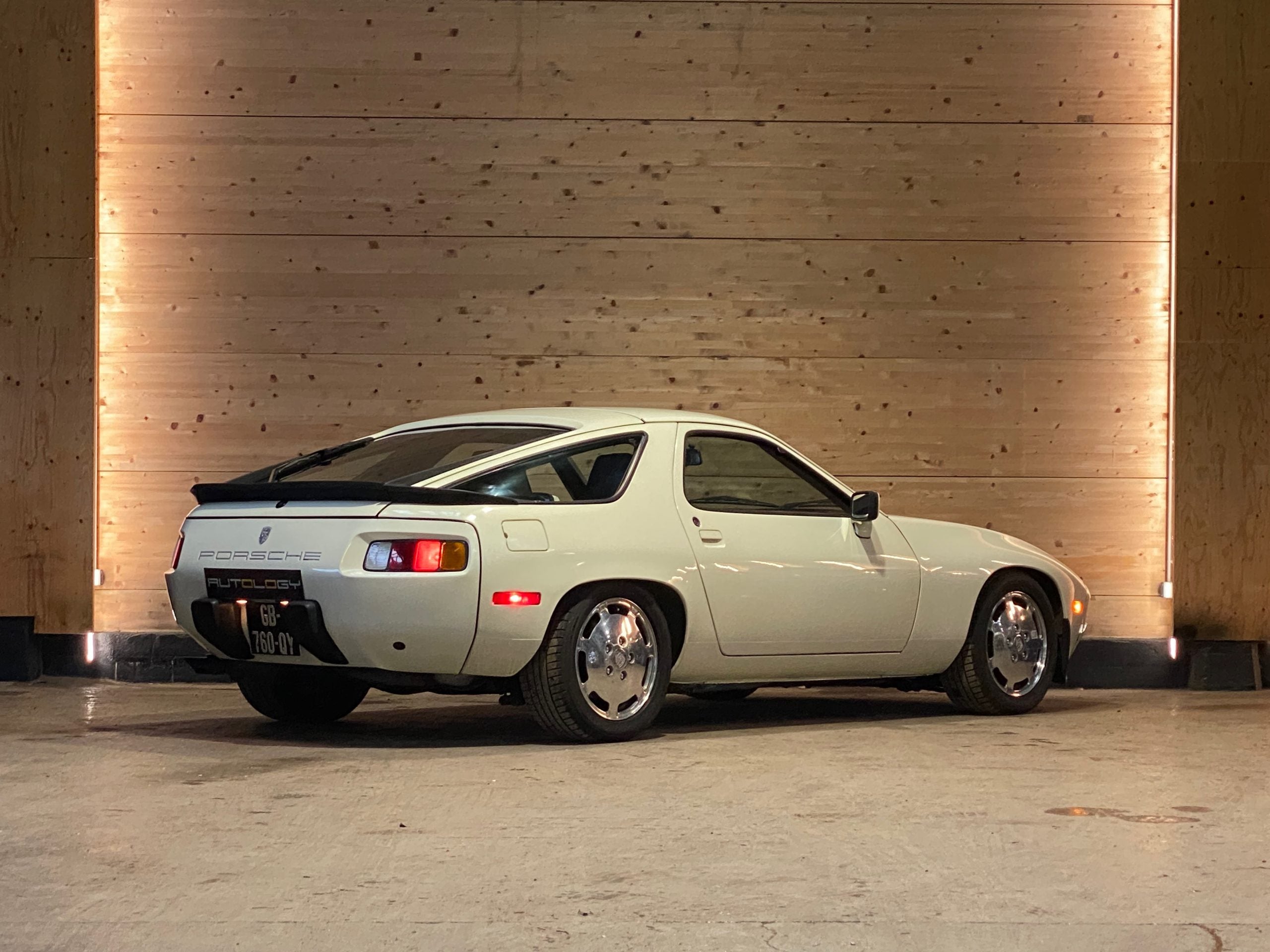 Porsche 928 S BVA