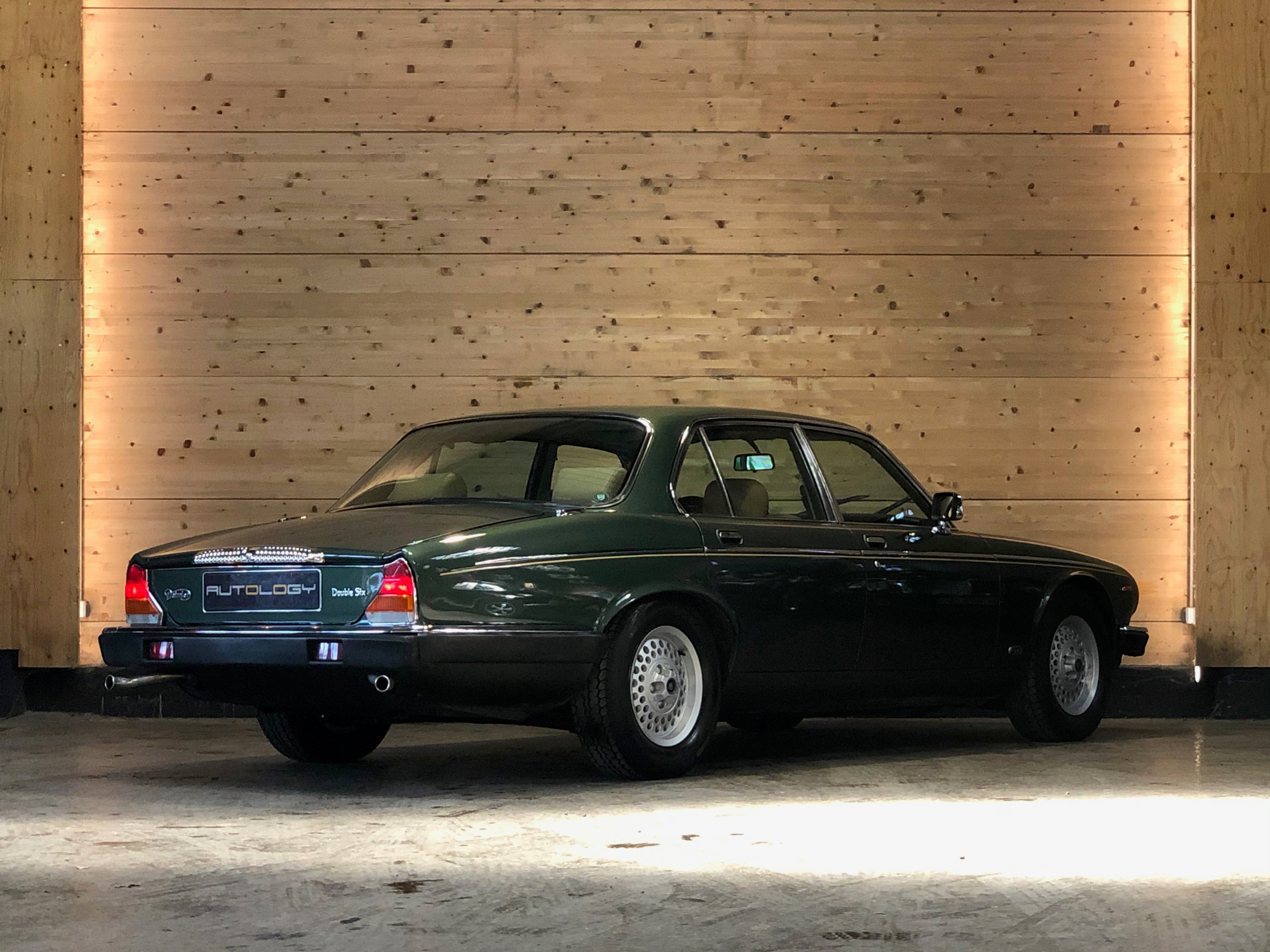 Daimler Double Six