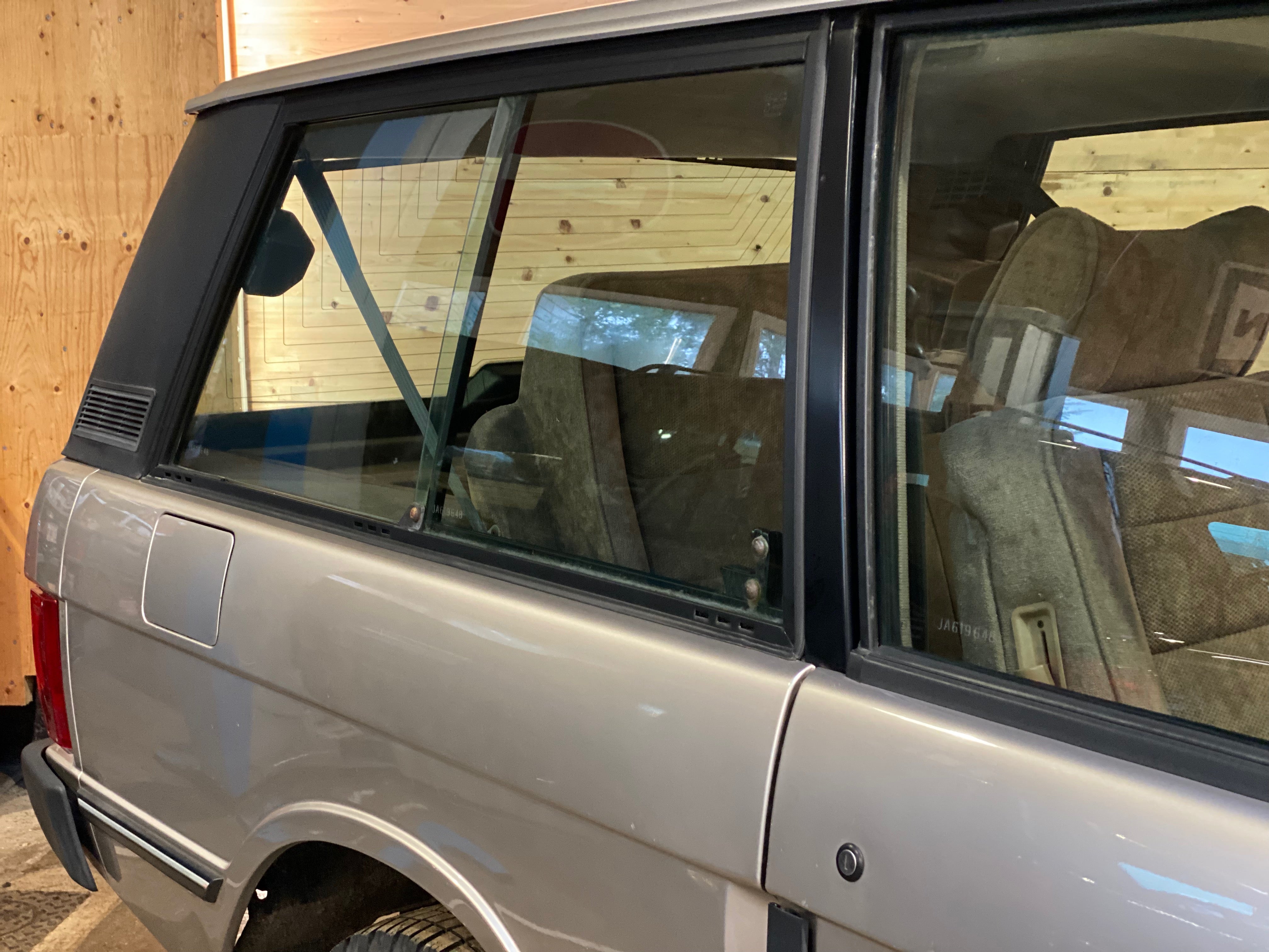 LAND ROVER RANGE ROVER CLASSIC SILVER SPRING V8 3.9 3DOORS