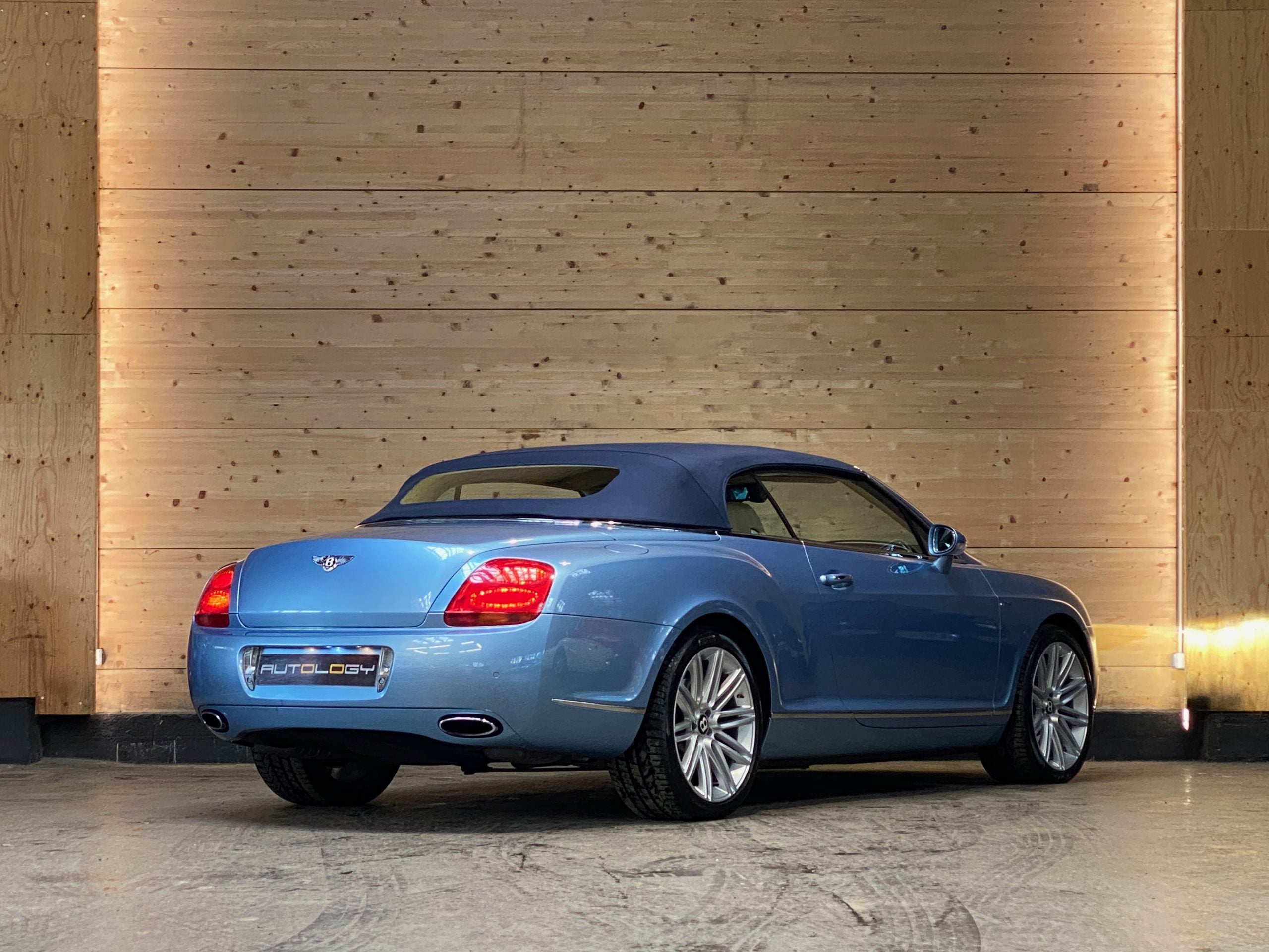 Bentley Continental GTC