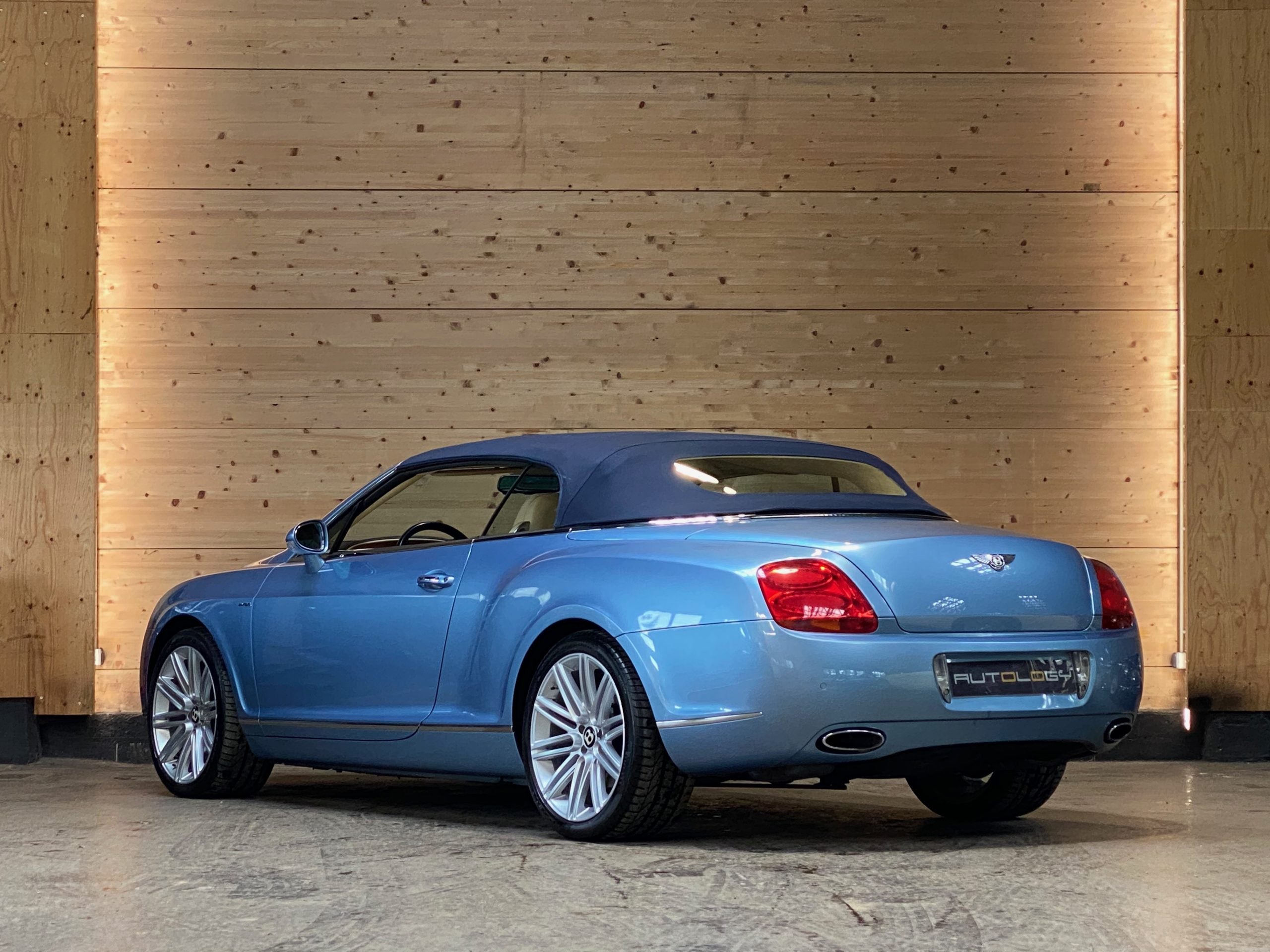 Bentley Continental GTC