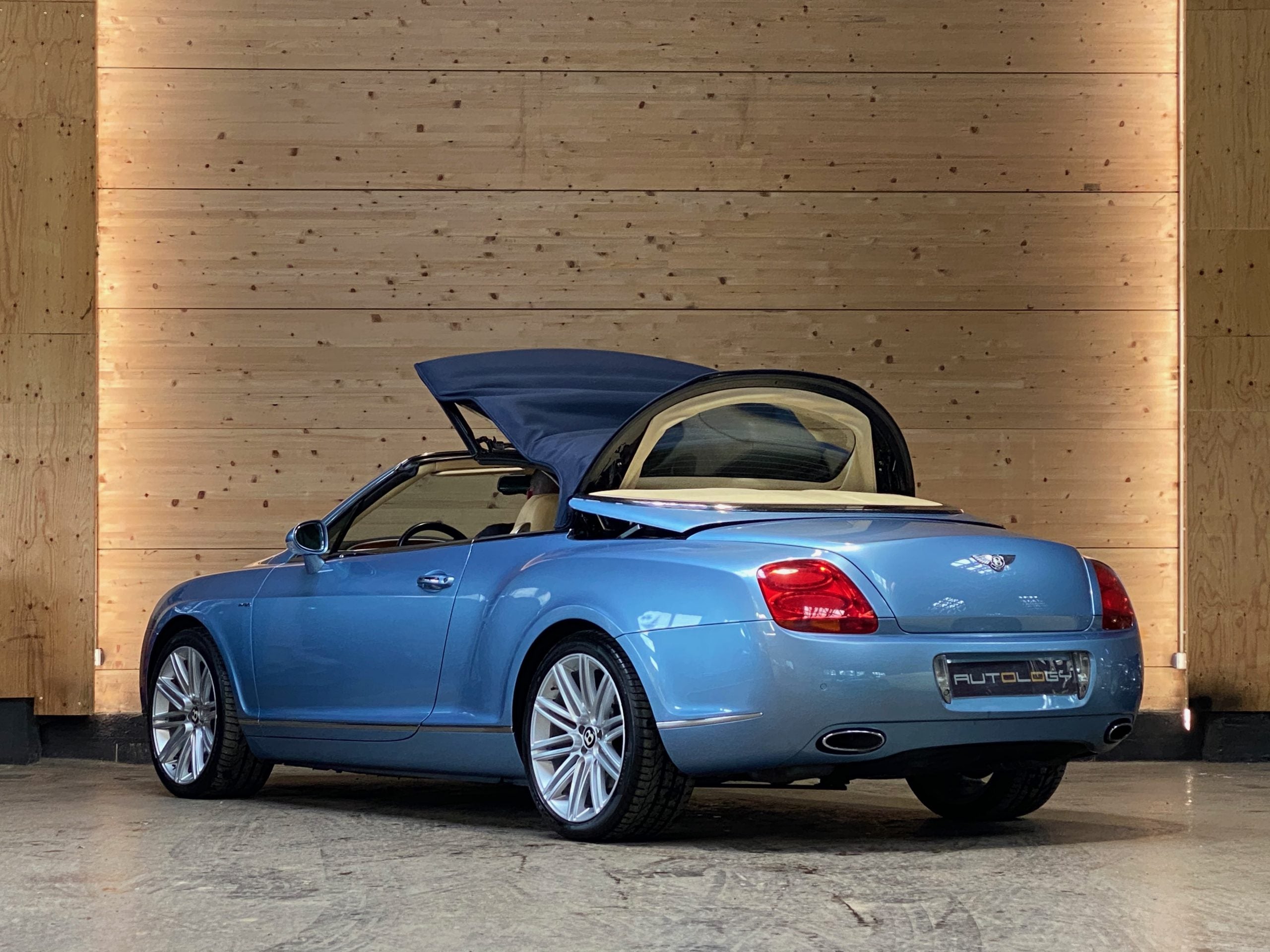 Bentley Continental GTC