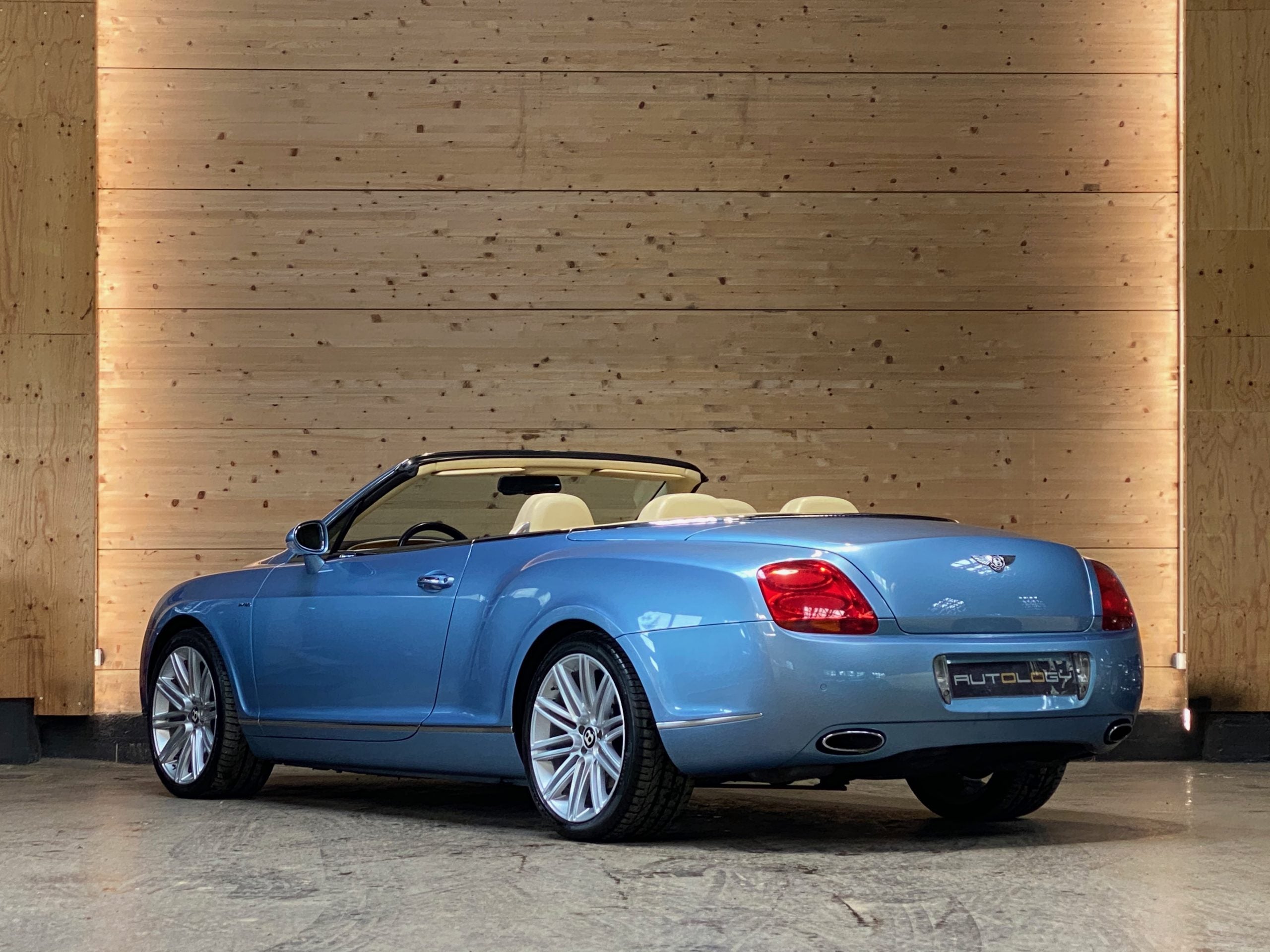 Bentley Continental GTC