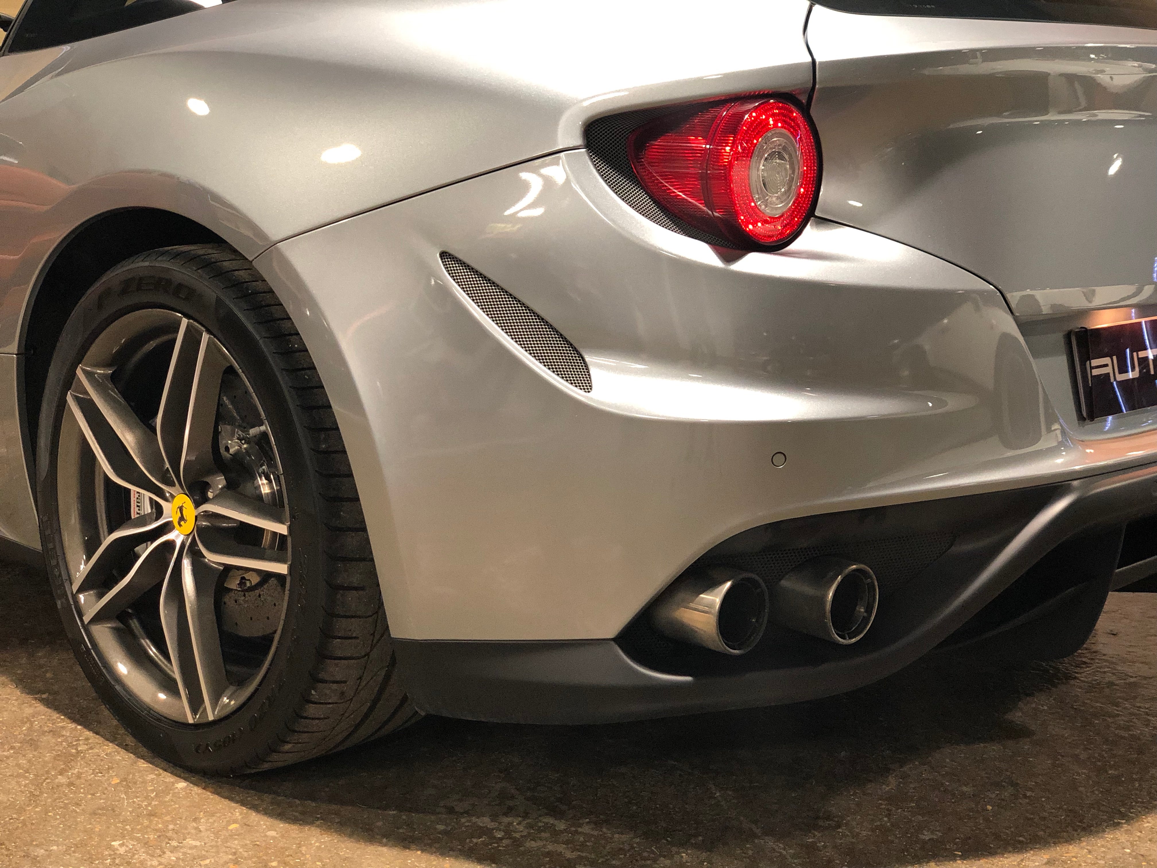 Ferrari FF