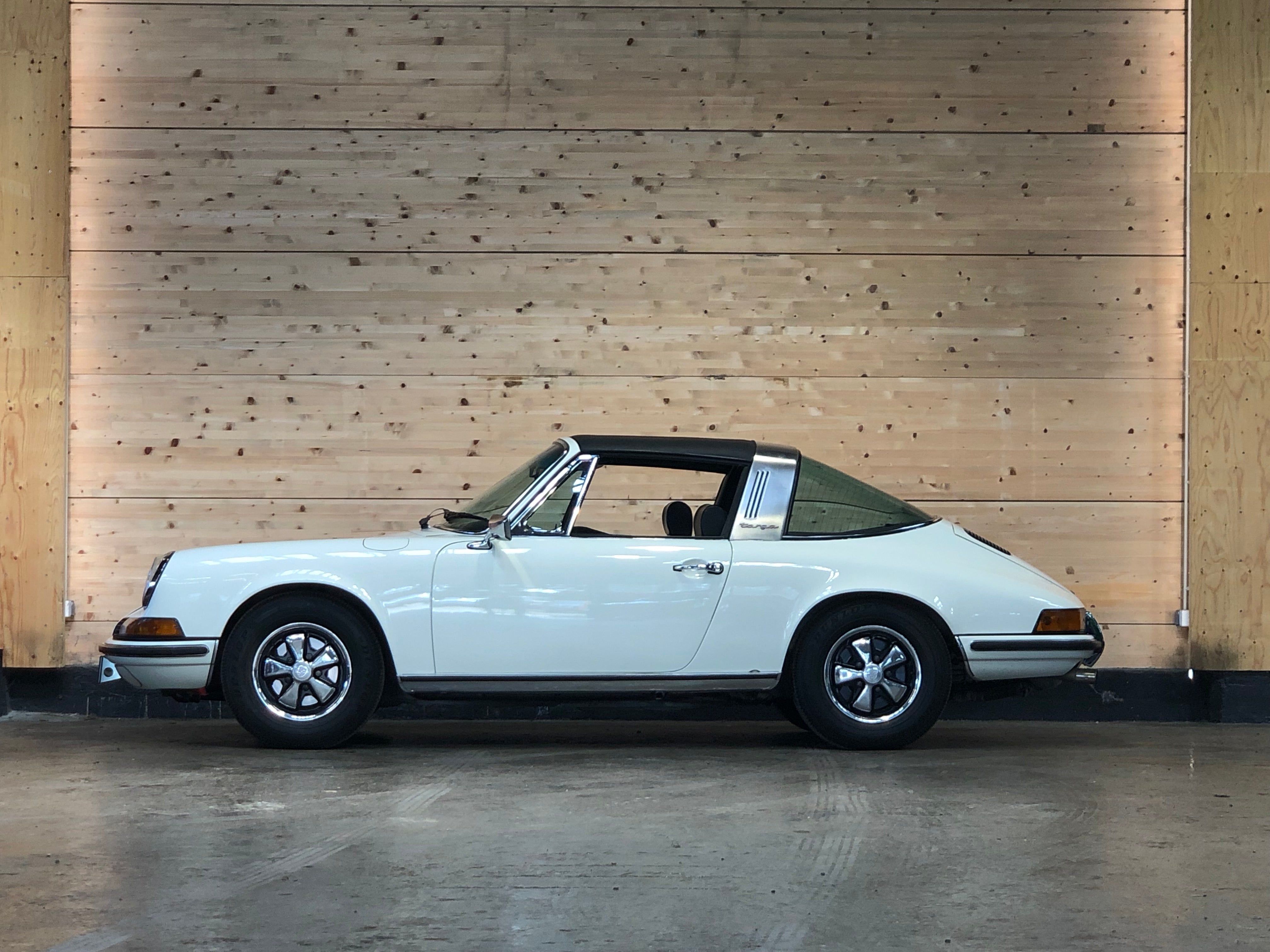 Porsche 911 2.4 T Targa