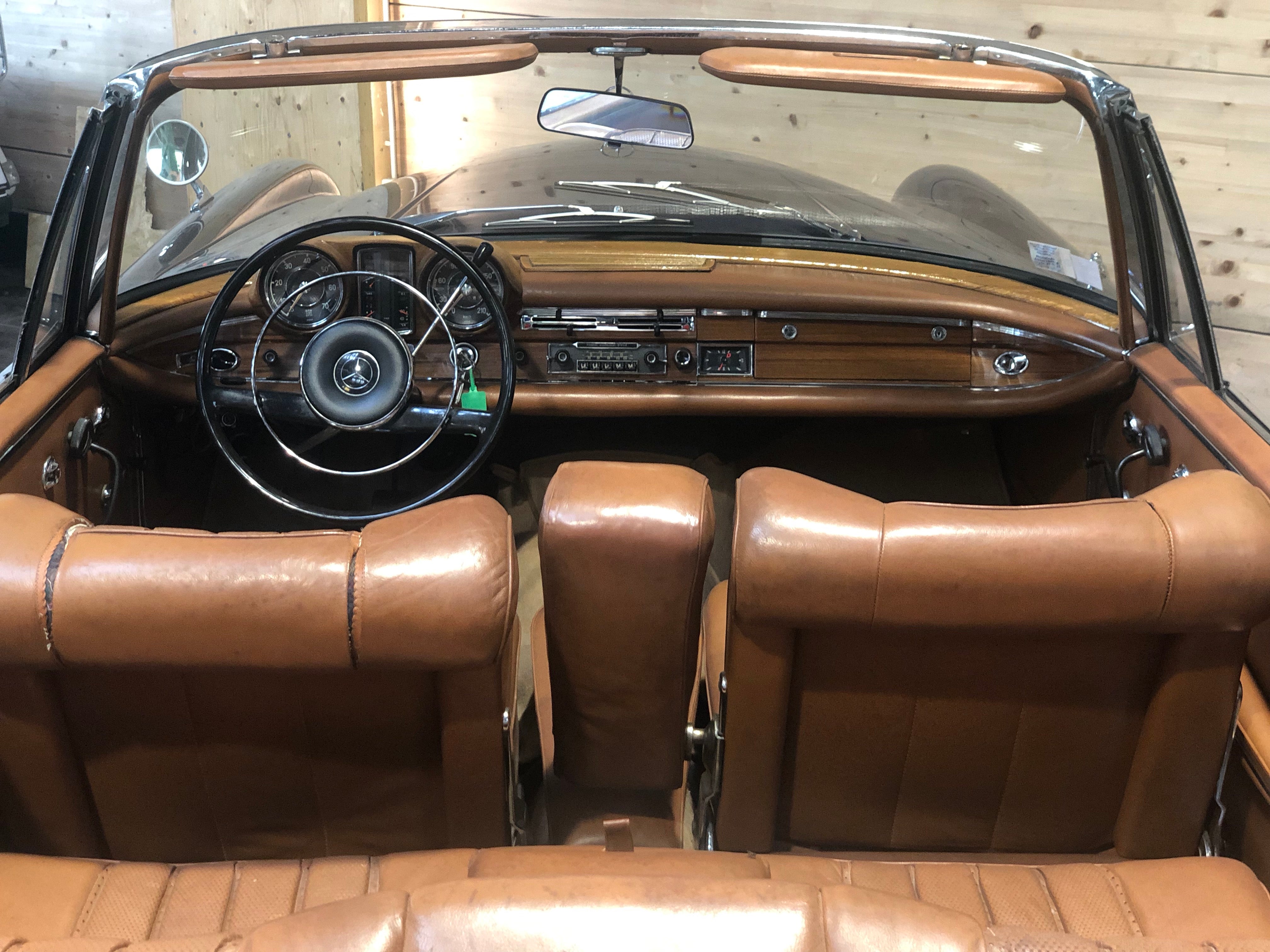 Mercedes 220 SE Cabriolet BVA 1ère main!