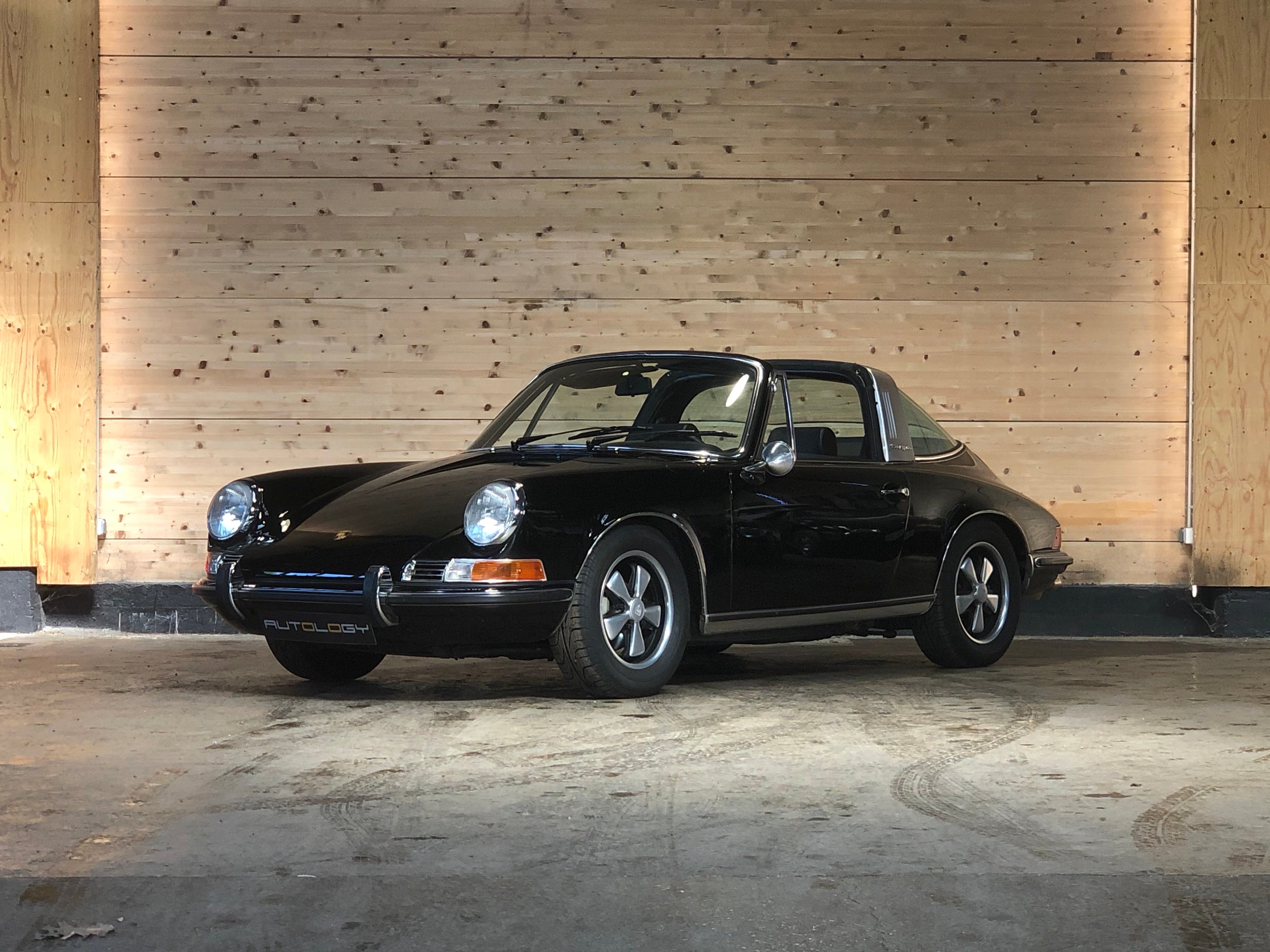 Porsche 911 2.2S Targa