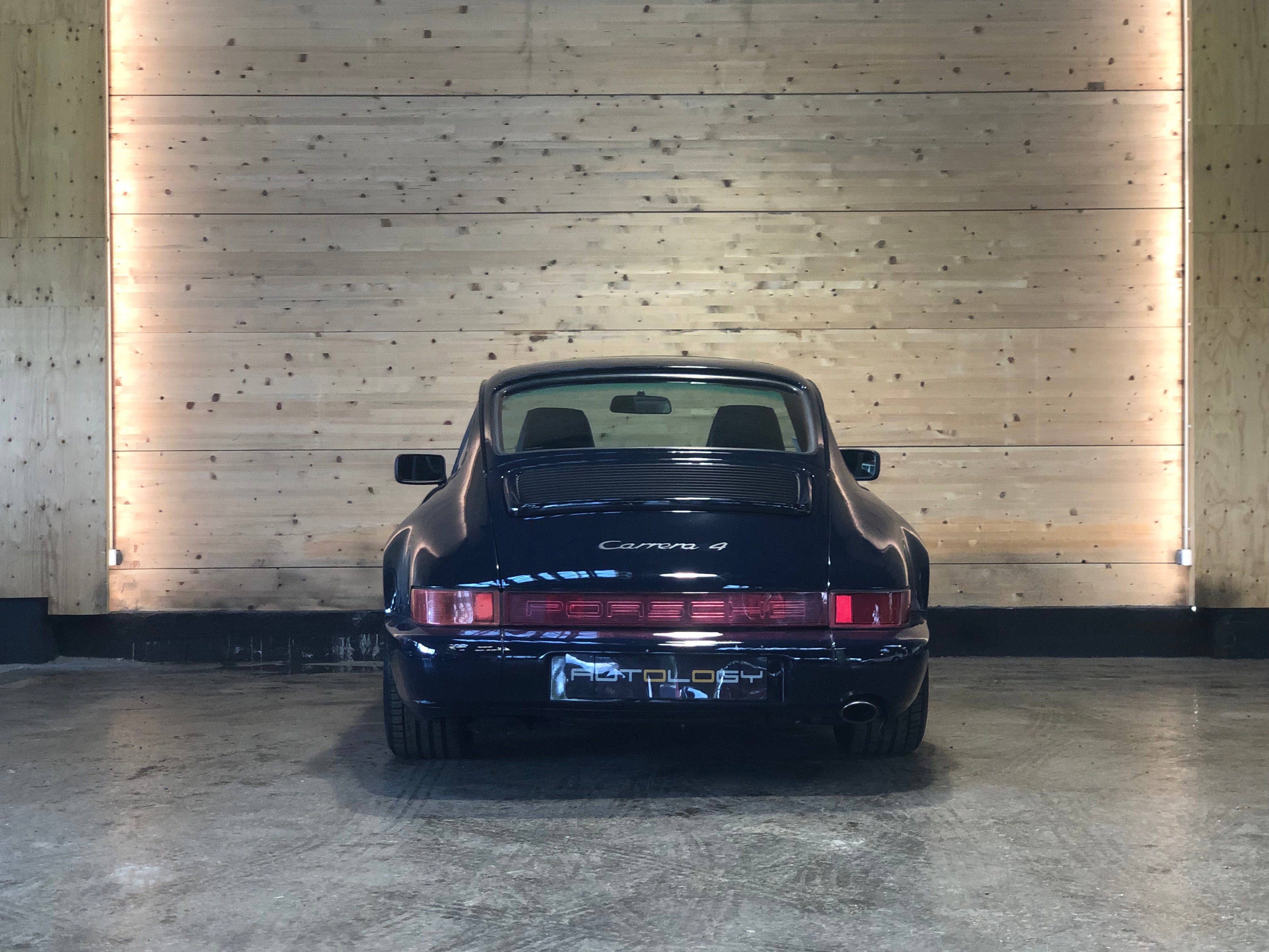 Porsche 964 Carrera 4