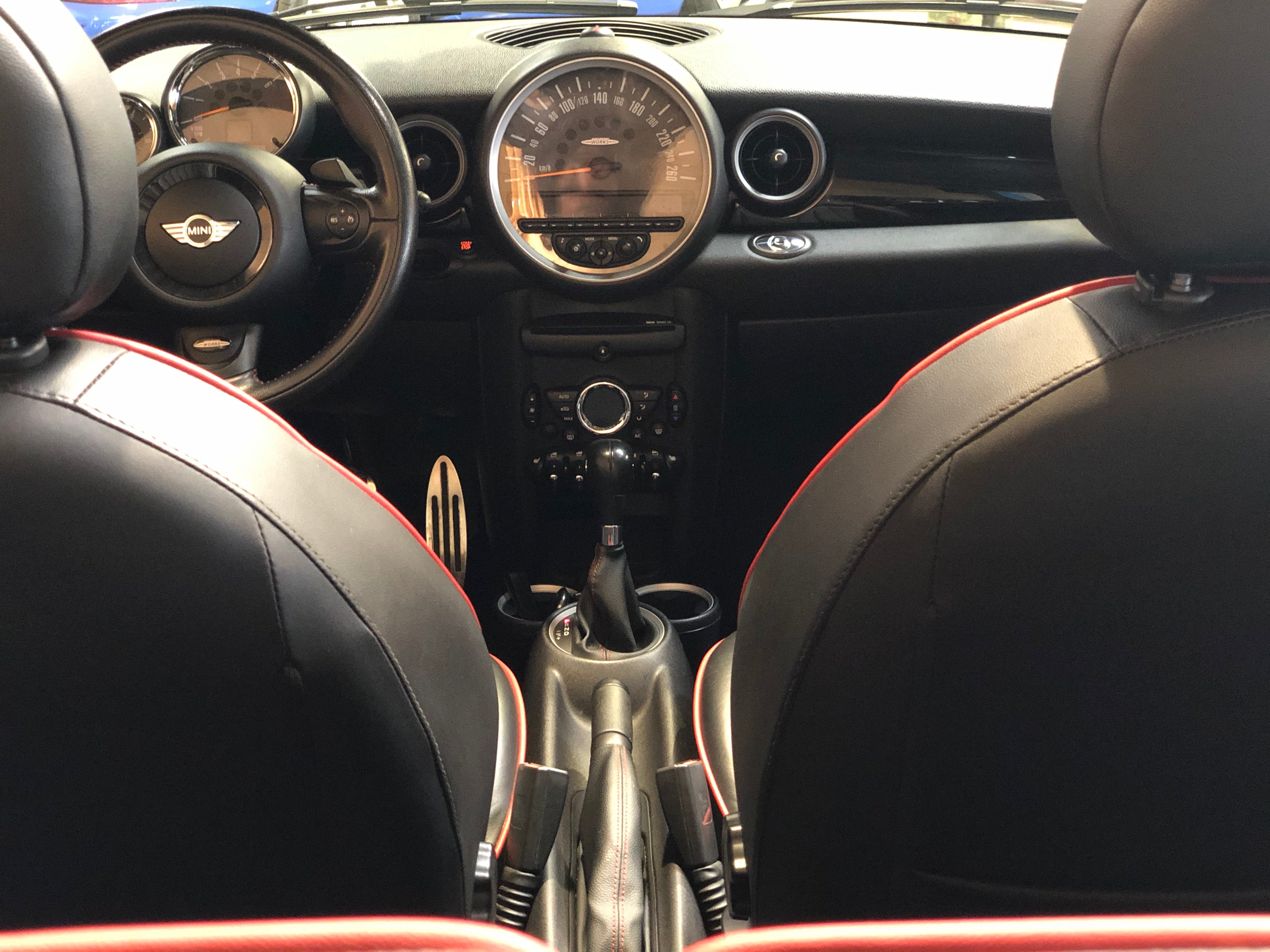 Mini Cabriolet Cooper S JCW BVA 211ch (R57)