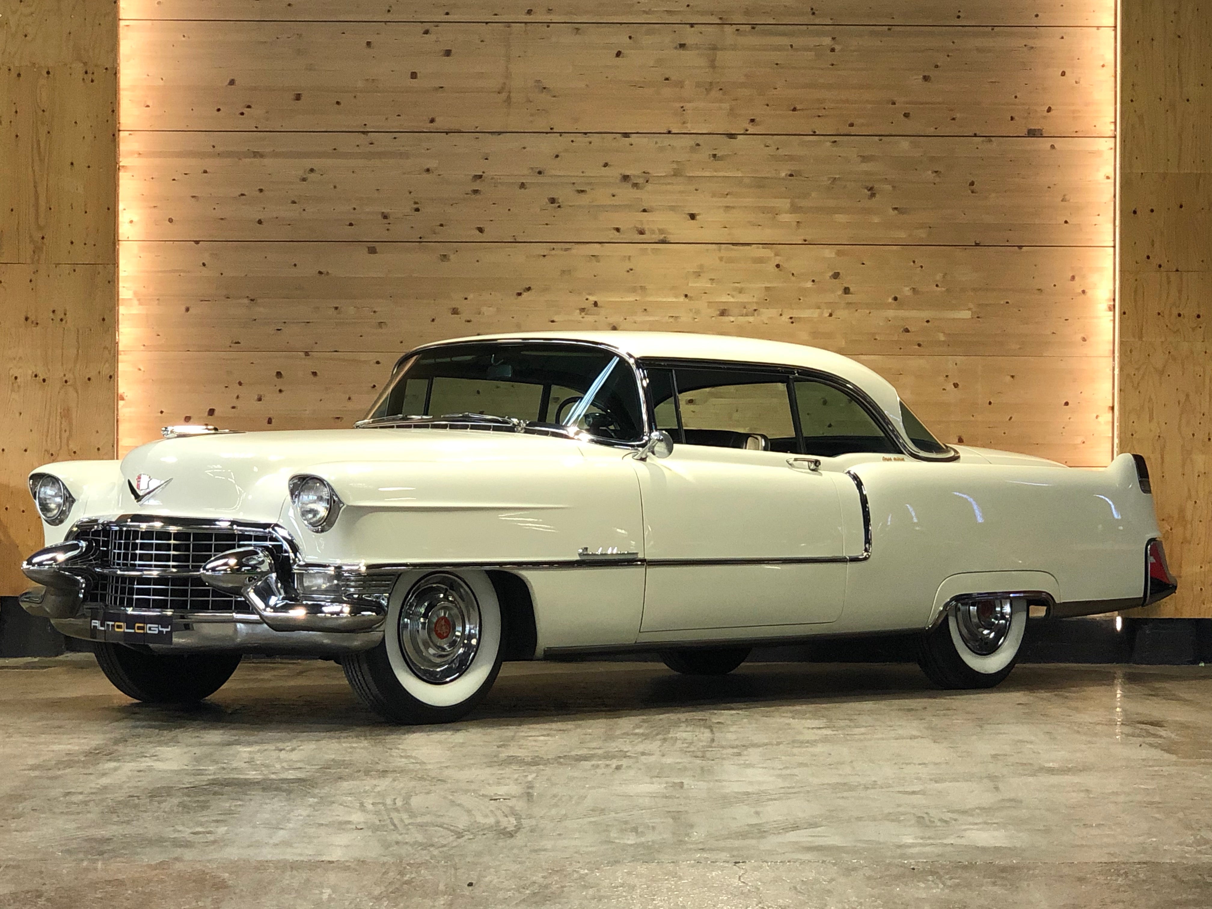 Cadillac Coupe Deville