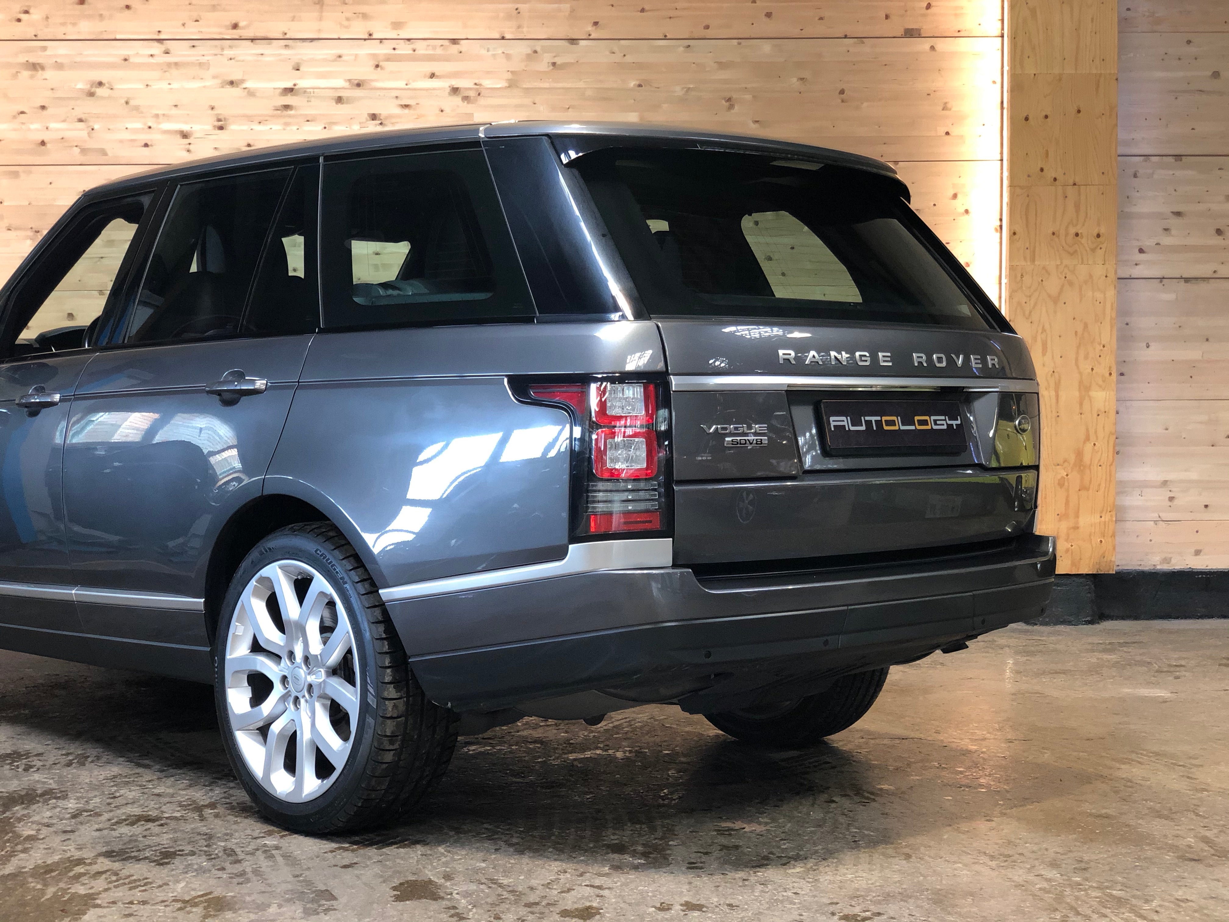 Land Rover Range Rover SdV8 Vogue