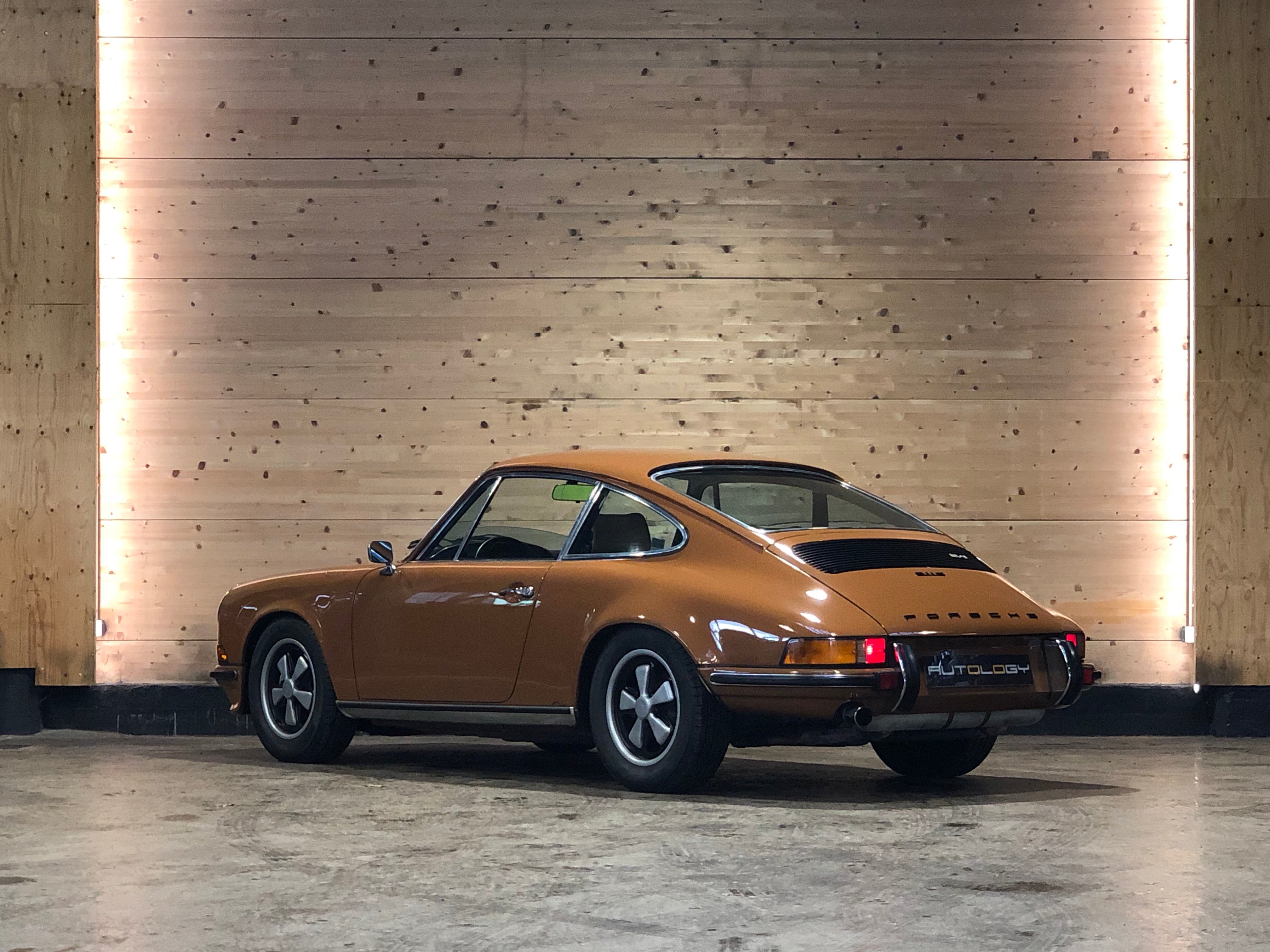 Porsche 911 2.4S Coupe