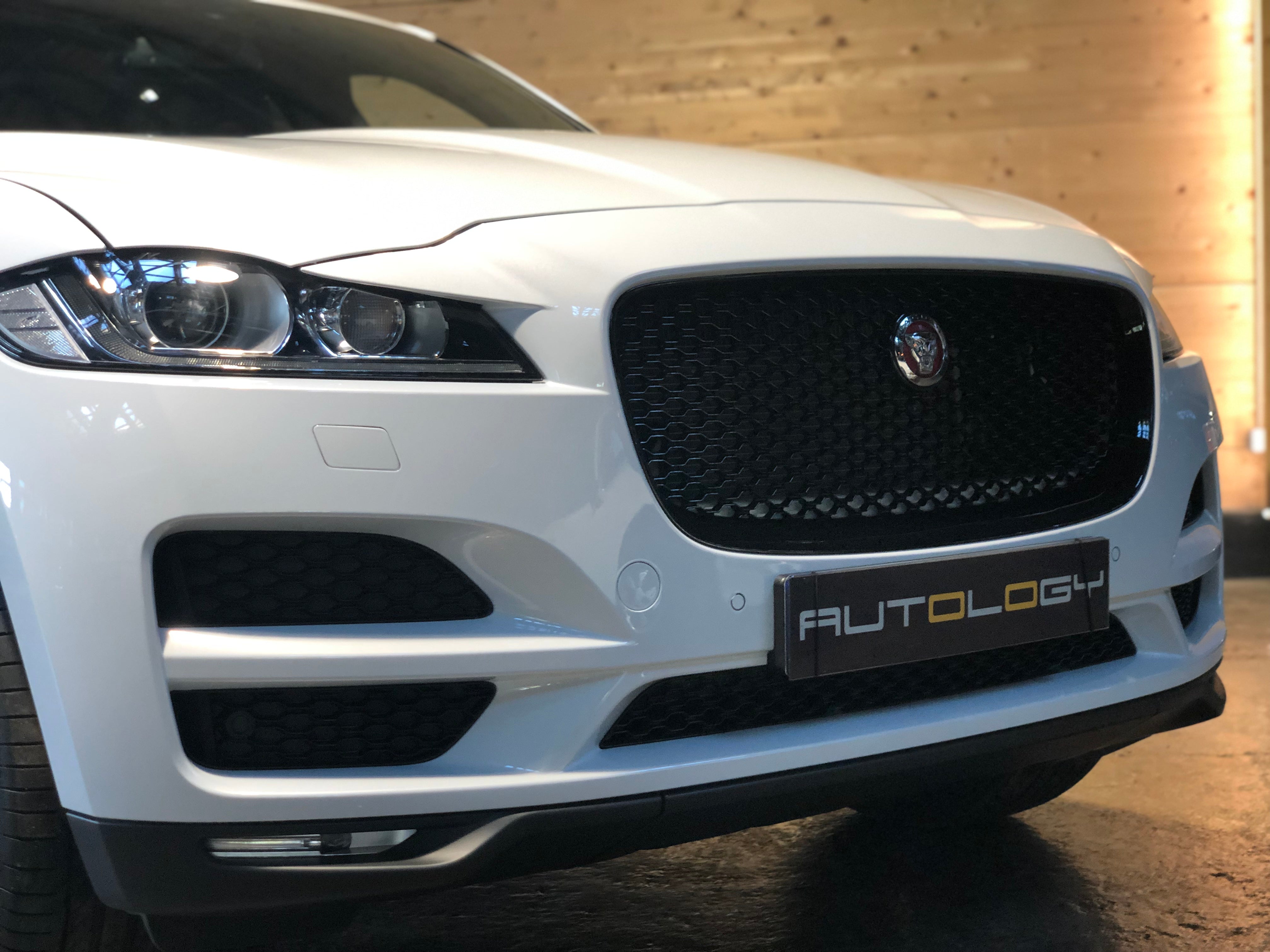 Jaguar F-Pace 2.0d 180 Prestige BVA8 4x4