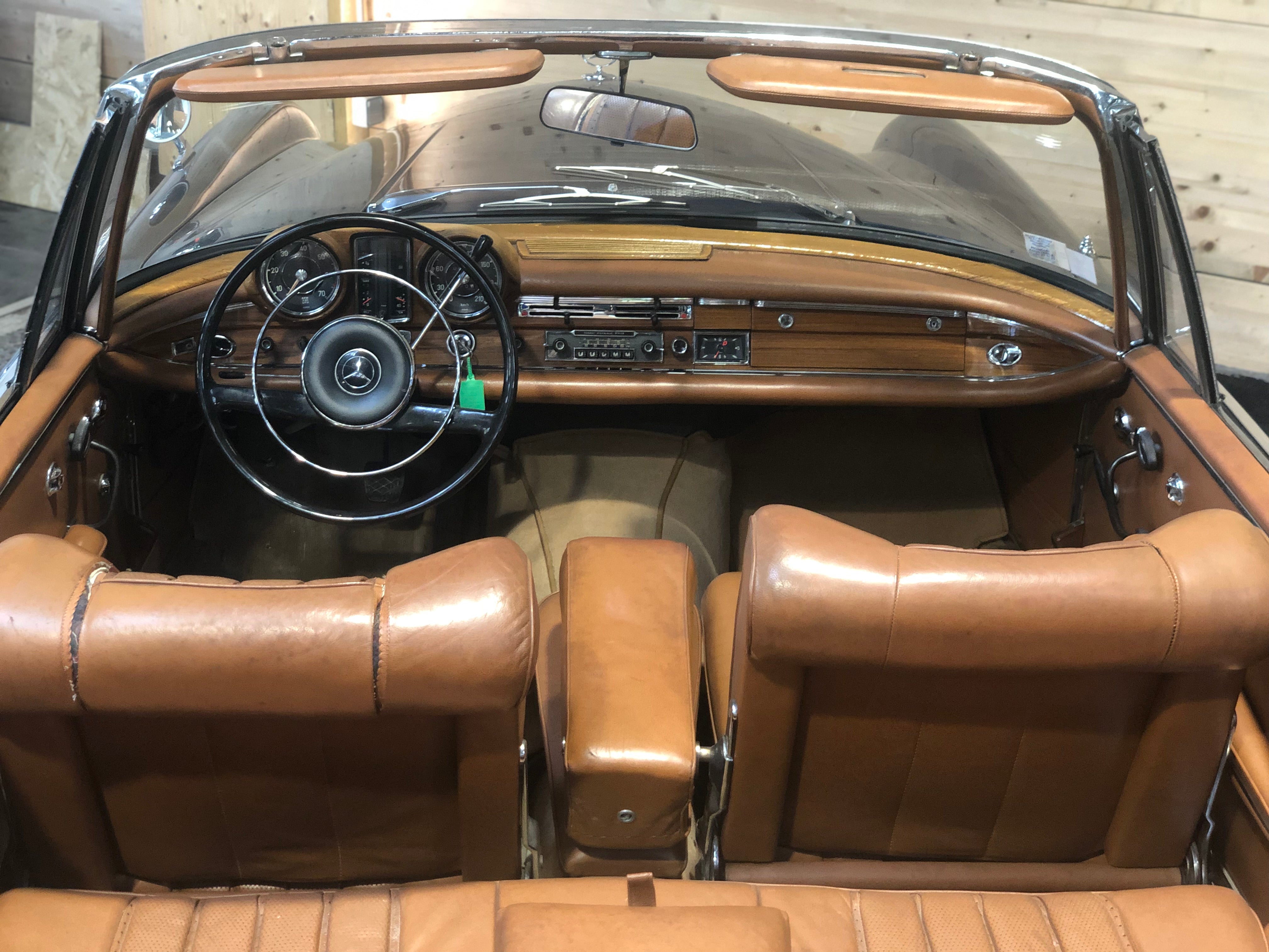 Mercedes 220 SE Cabriolet BVA 1ère main!