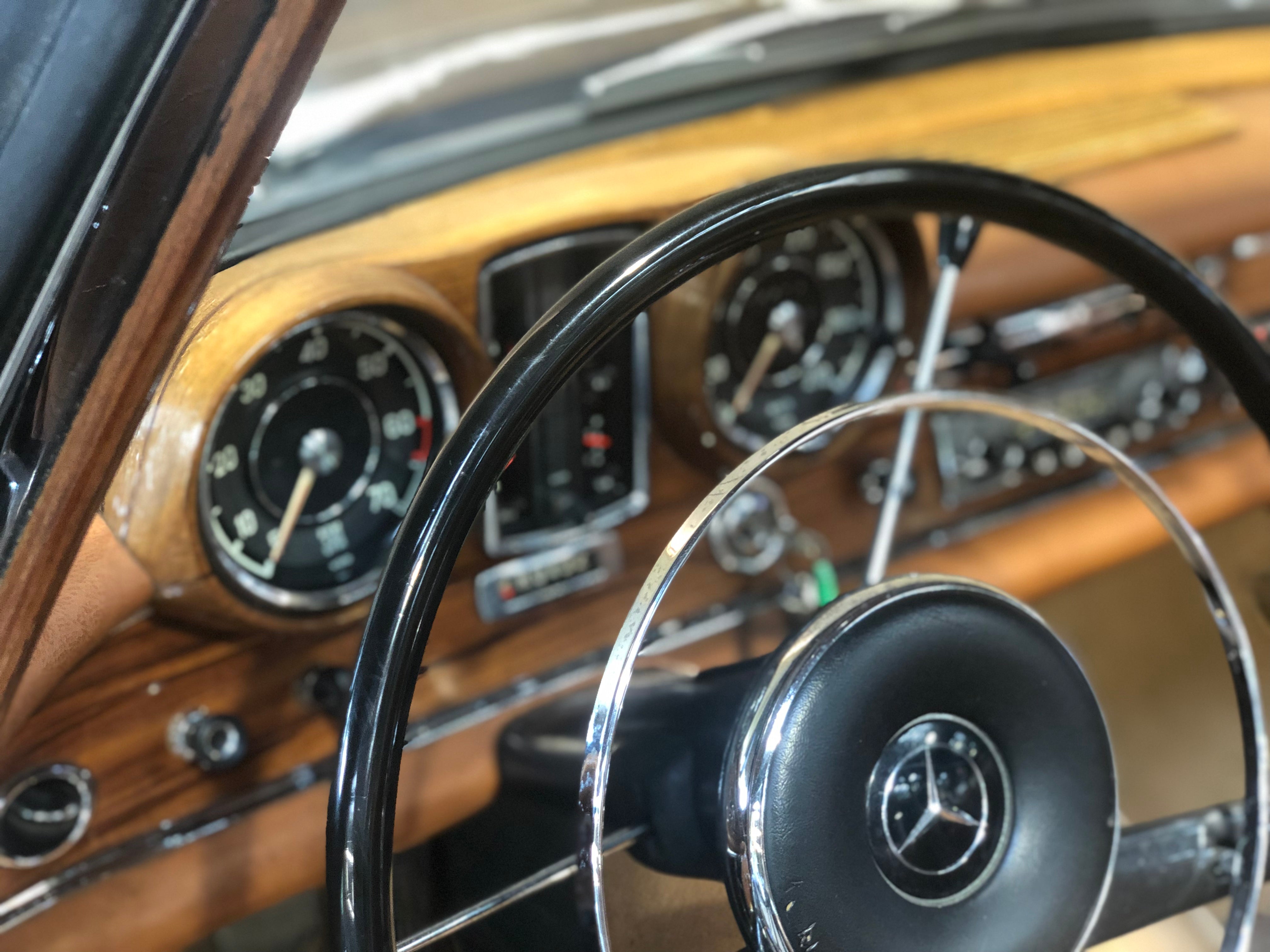 Mercedes 220 SE Cabriolet BVA 1ère main!