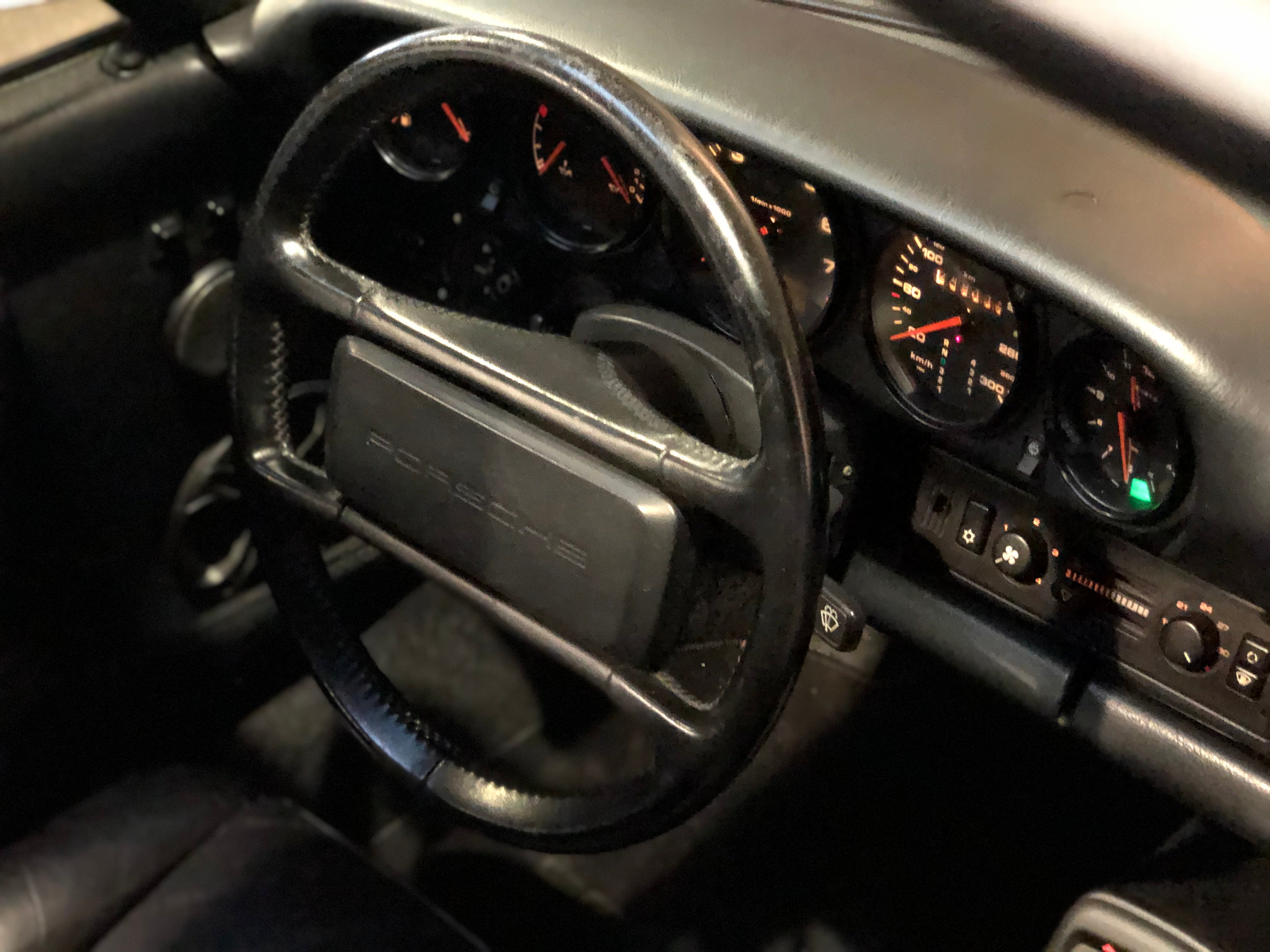 Porsche 964 Carrera 2 Tiptronic