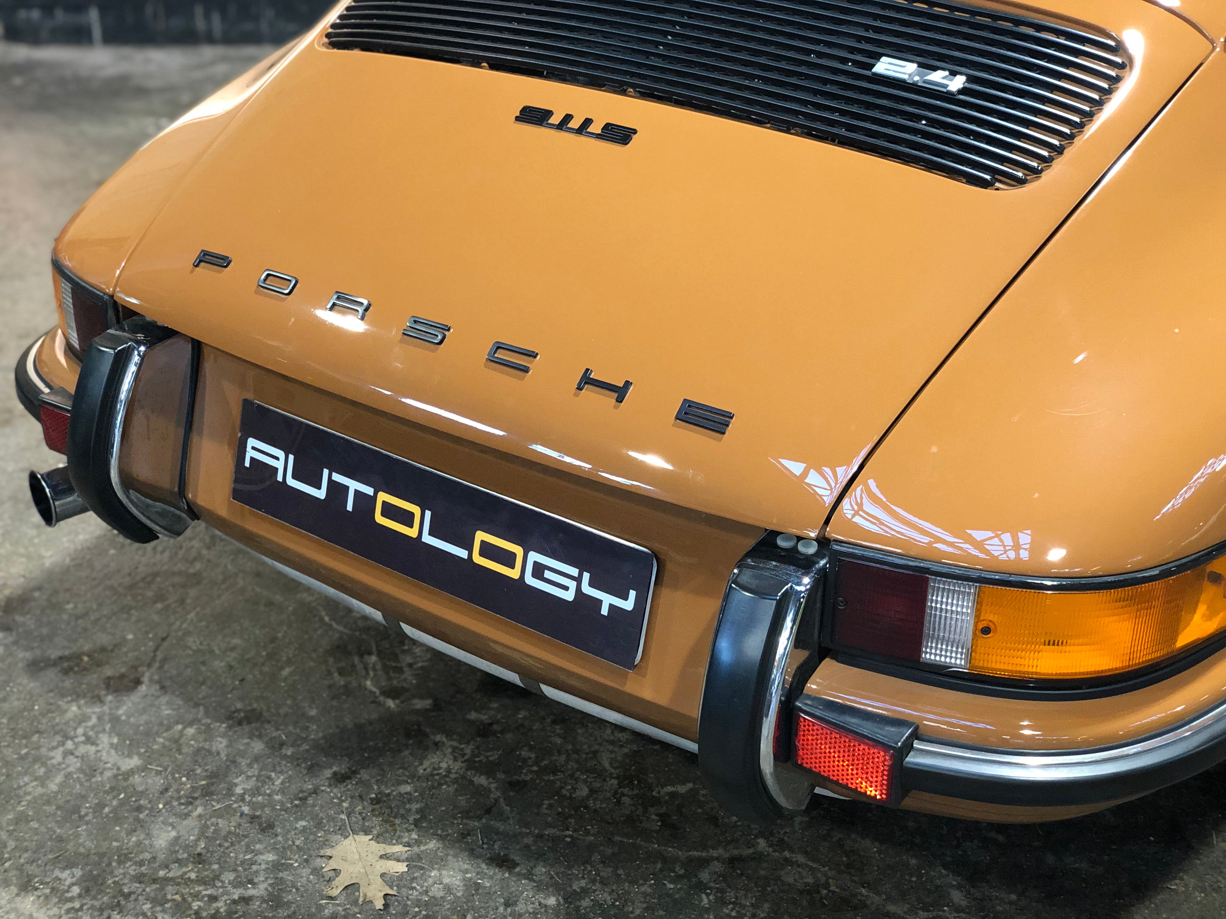 Porsche 911 2.4S Coupe