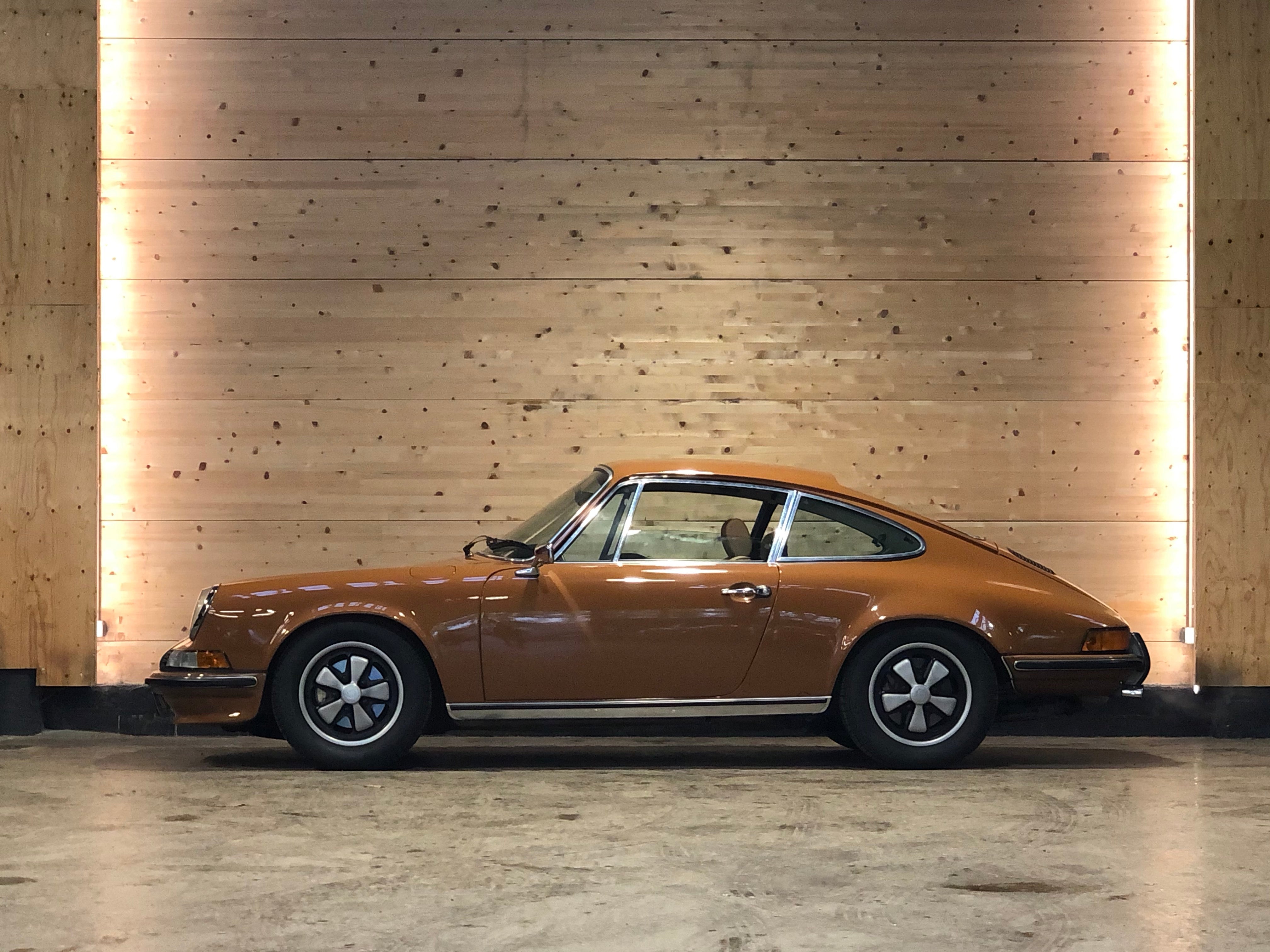 Porsche 911 2.4S Coupe