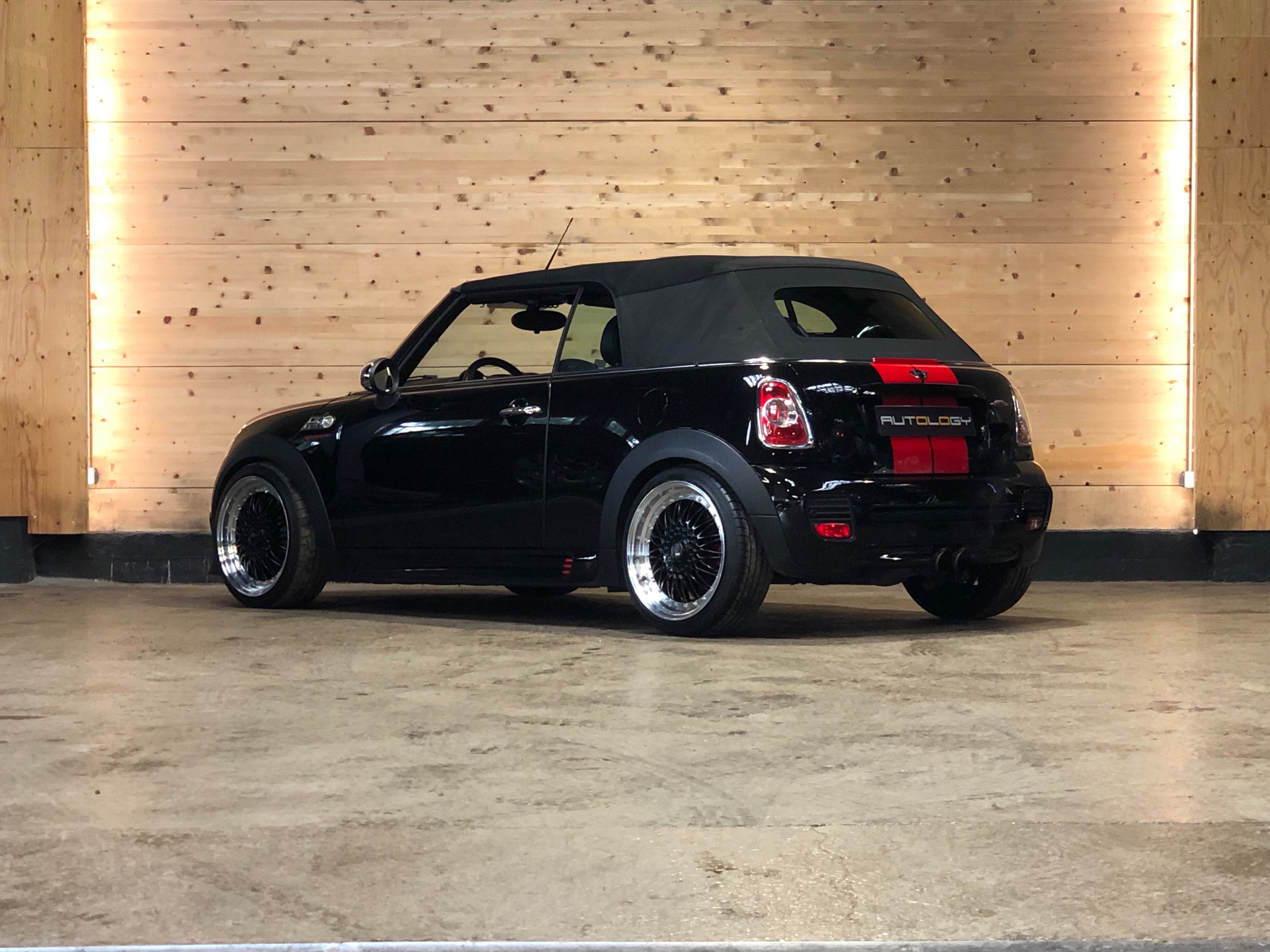 Mini Cabriolet Cooper S JCW BVA 211ch (R57)