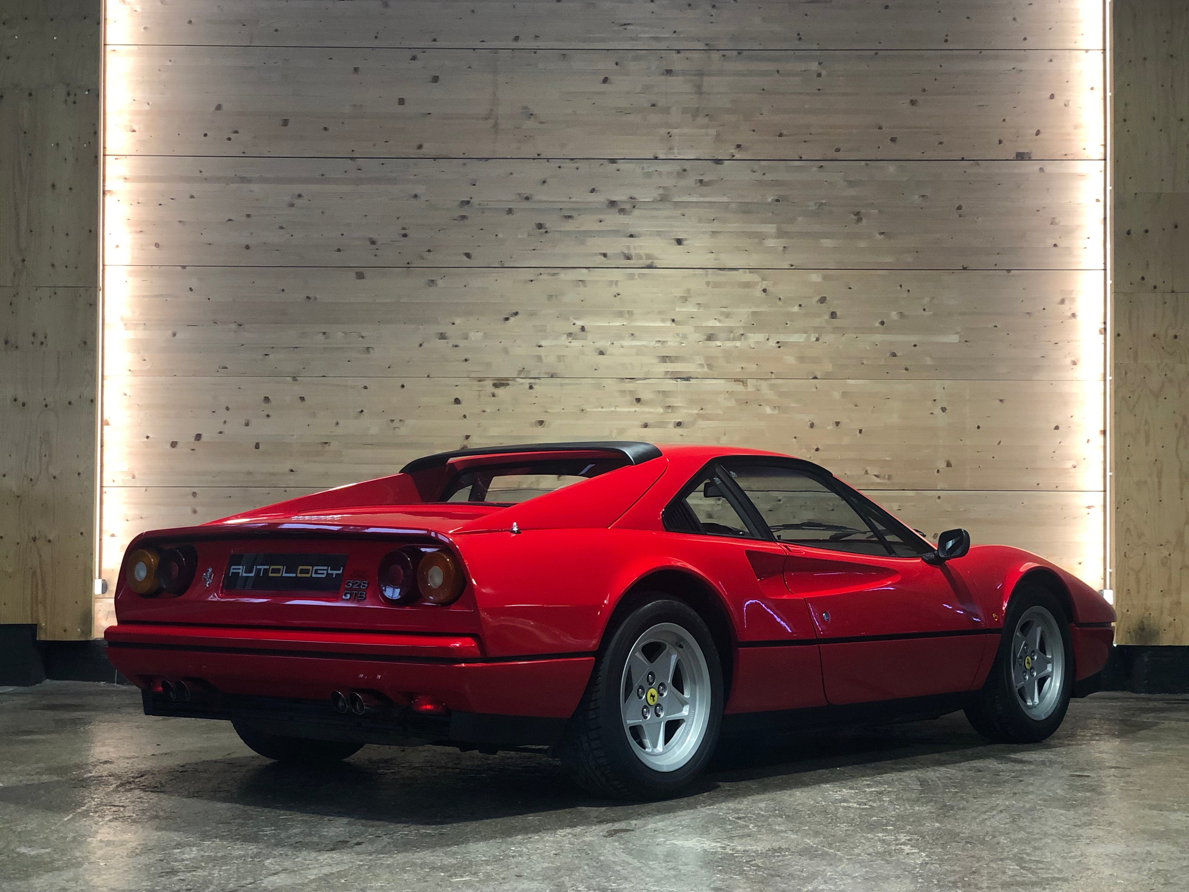 Ferrari 328 GTB