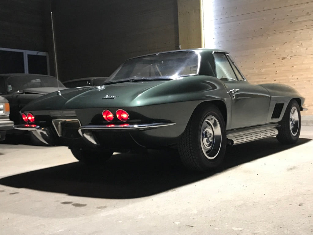 Chevrolet Corvette C2 Stingray Convertible V8 327ci