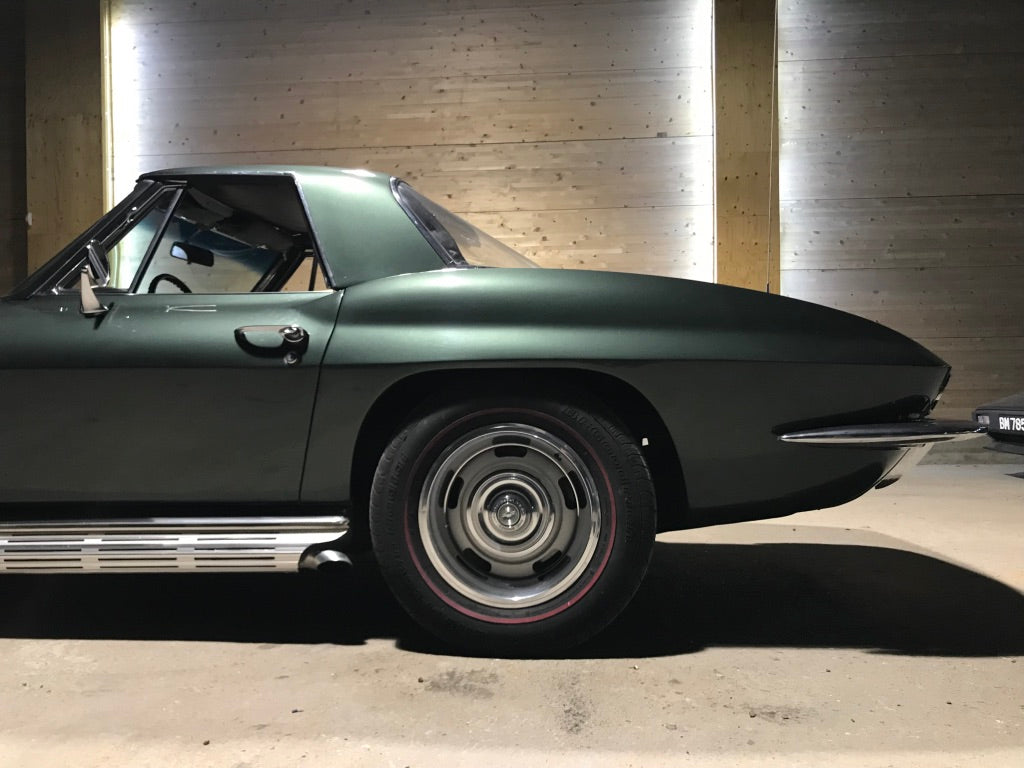 Chevrolet Corvette C2 Stingray Convertible V8 327ci