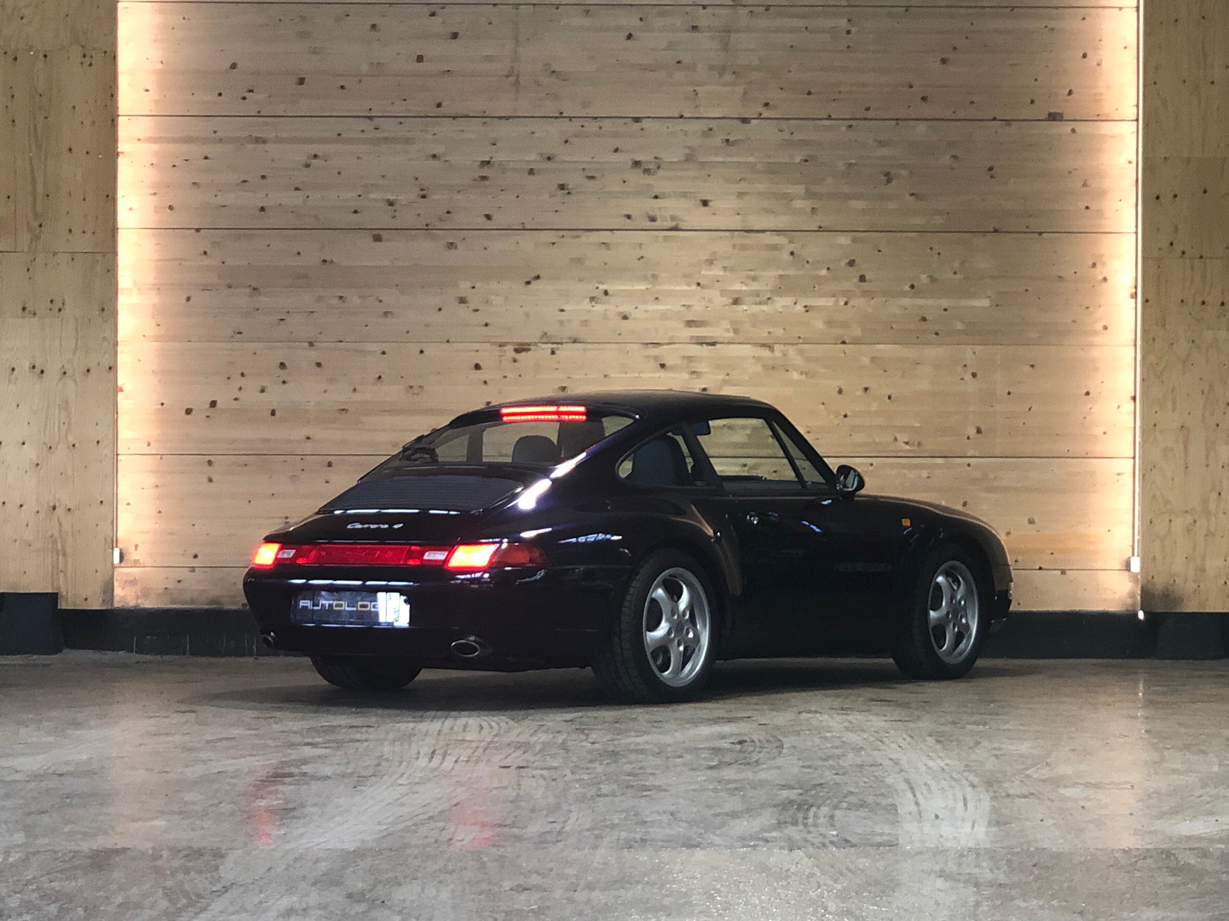 Porsche 993 Carrera 4 .... 13.500km!