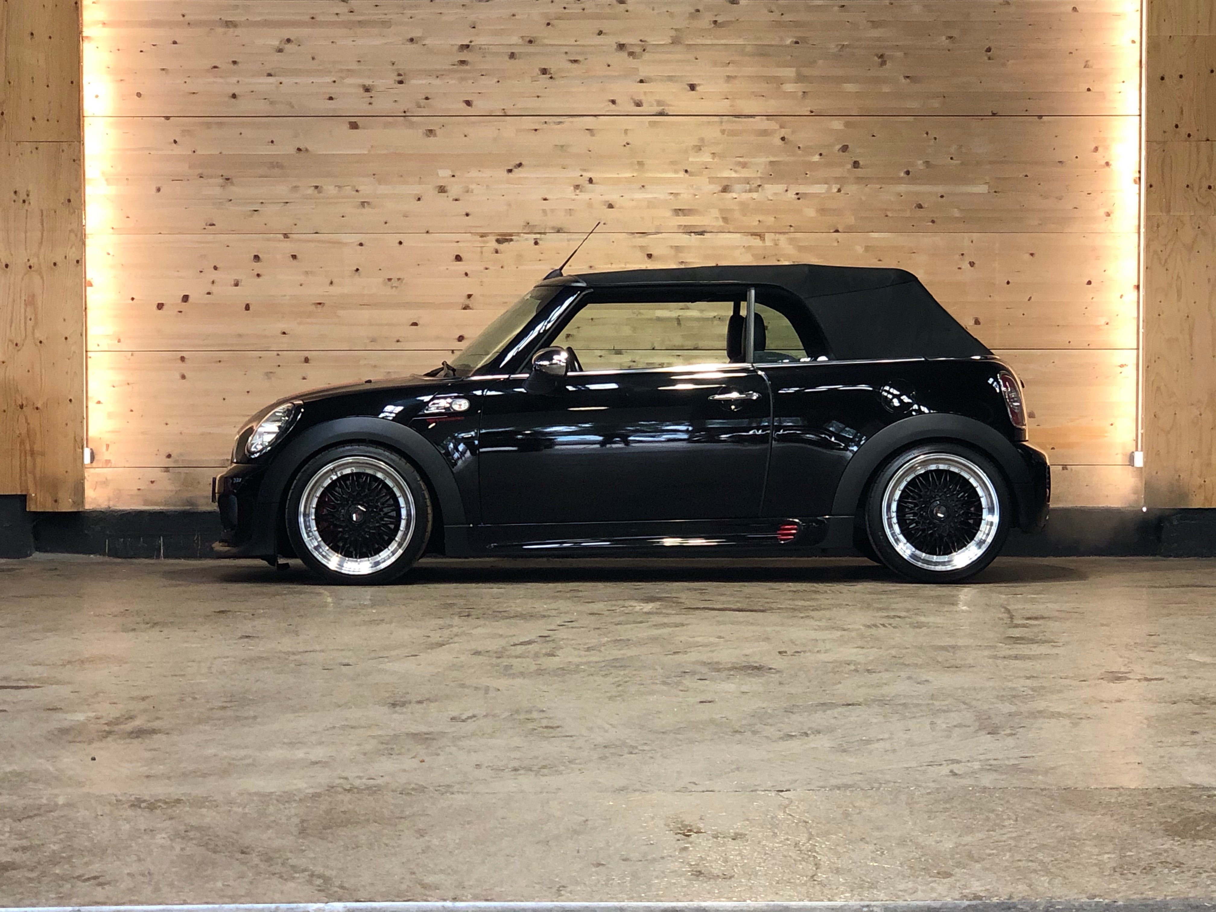 Mini Cabriolet Cooper S JCW BVA 211ch (R57)