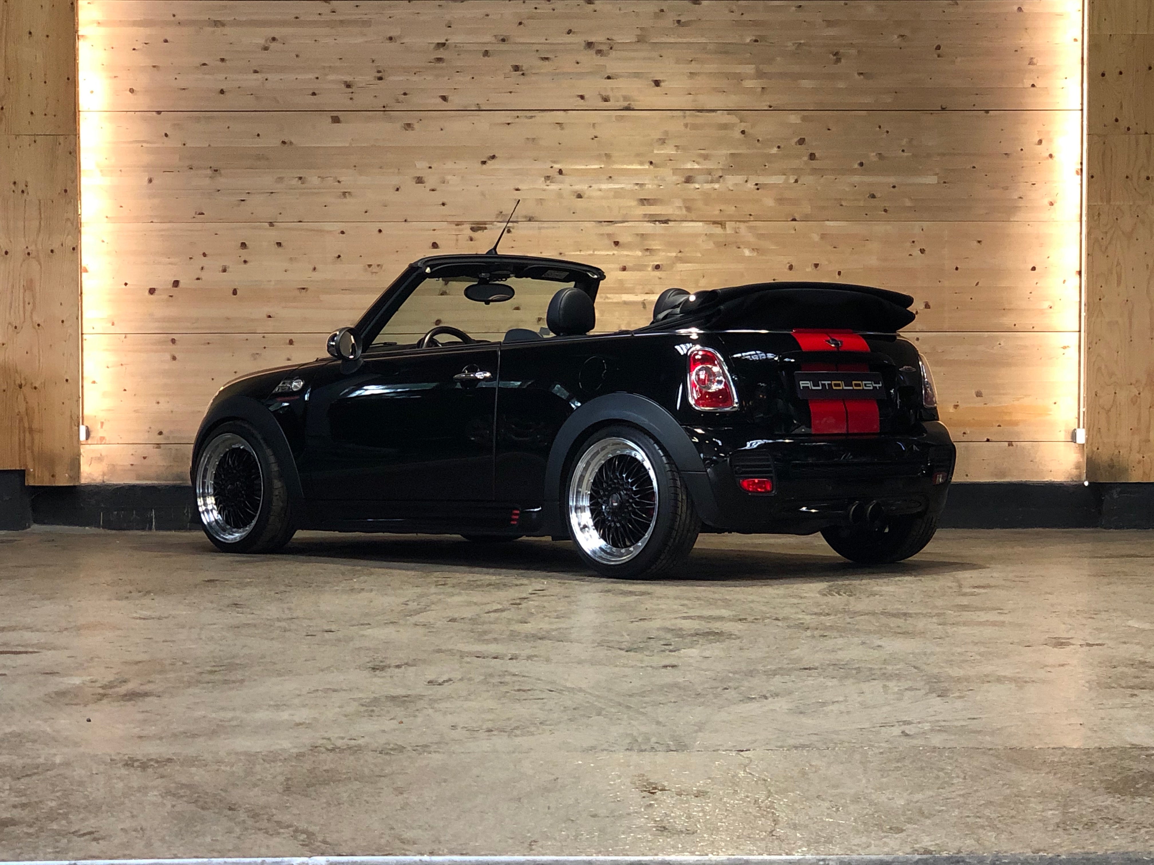 Mini Cabriolet Cooper S JCW BVA 211ch (R57)